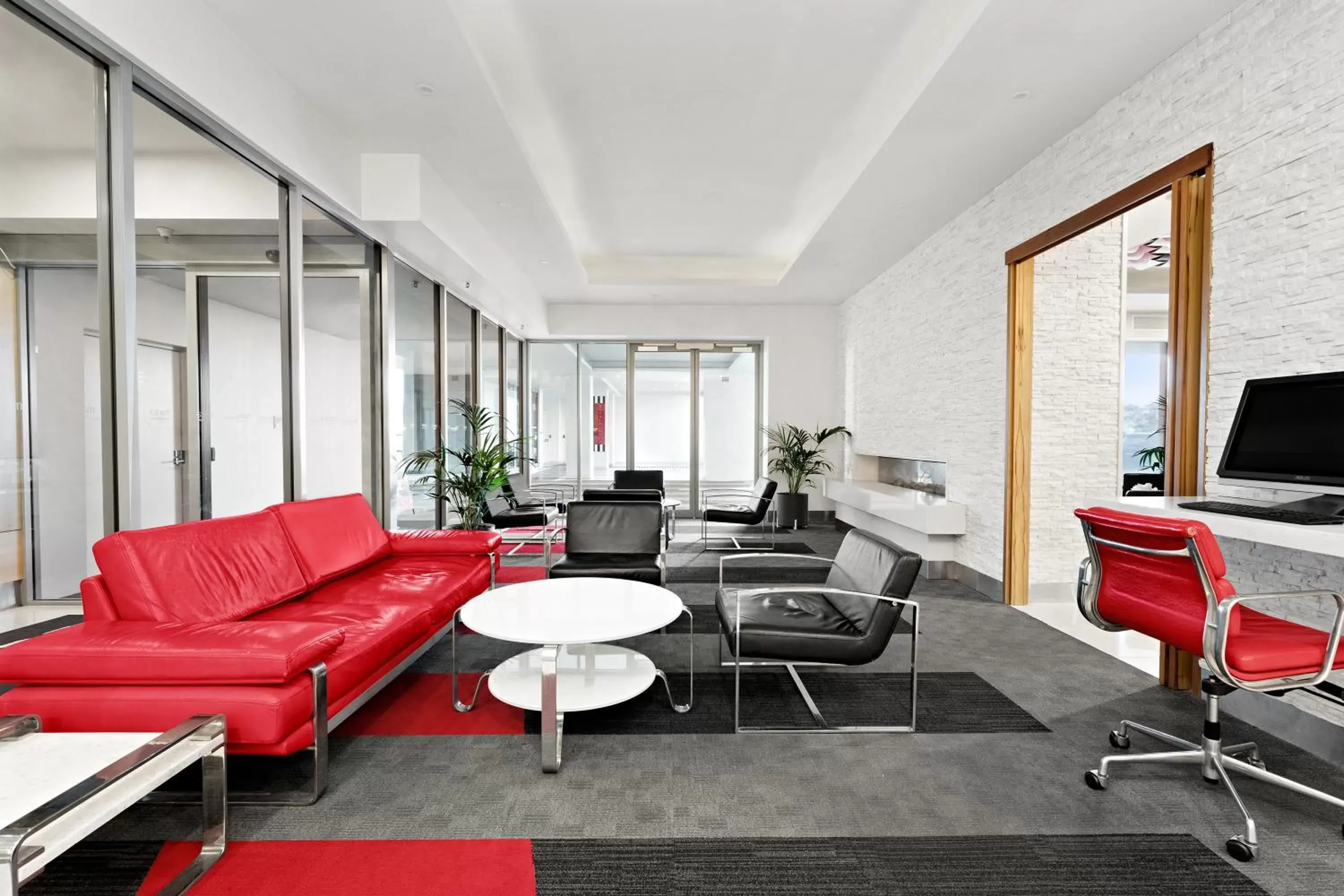 Business facilities, Seating Area in Mantra Charles Hotel