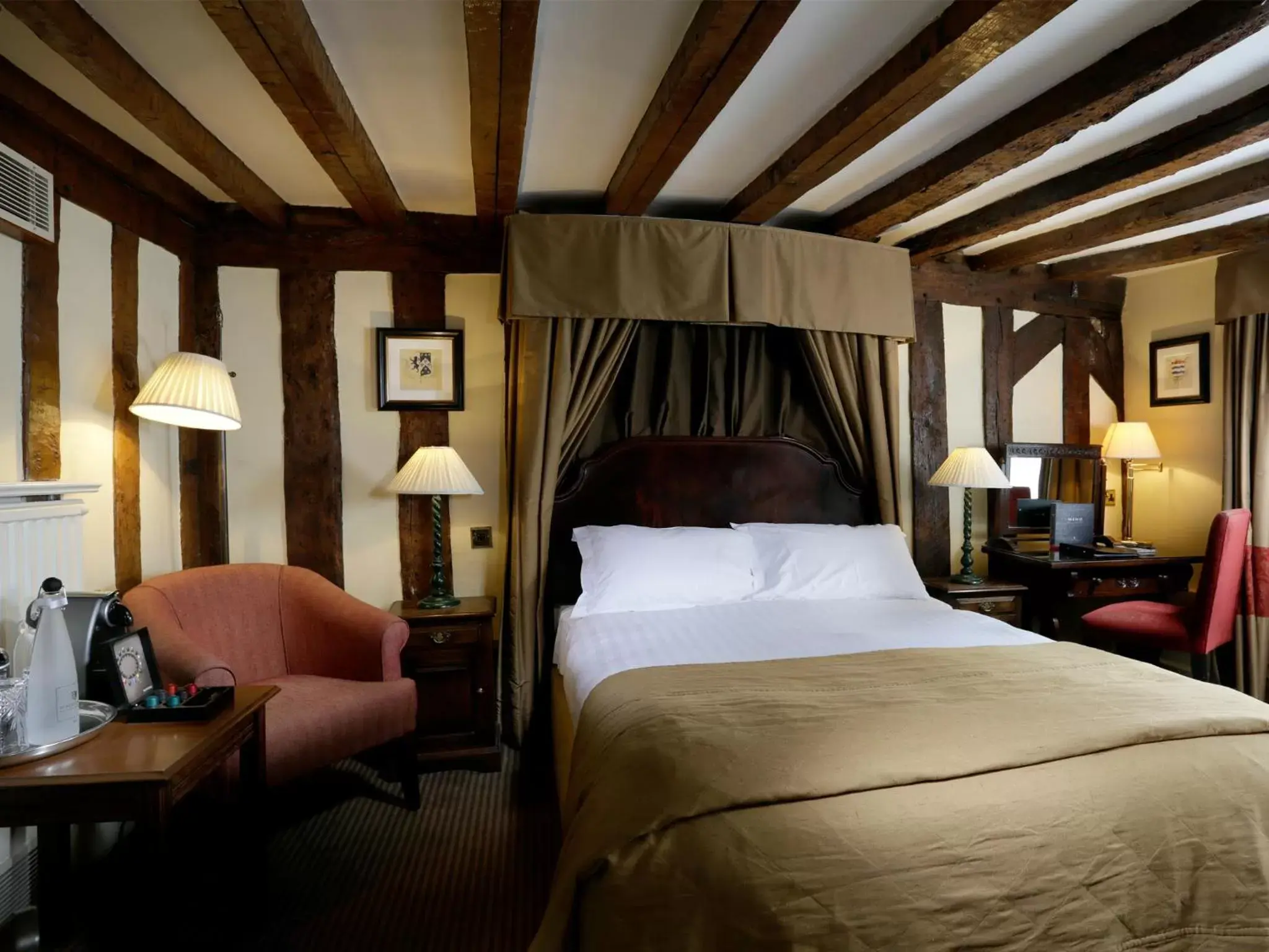 Photo of the whole room, Bed in Macdonald Alveston Manor Hotel