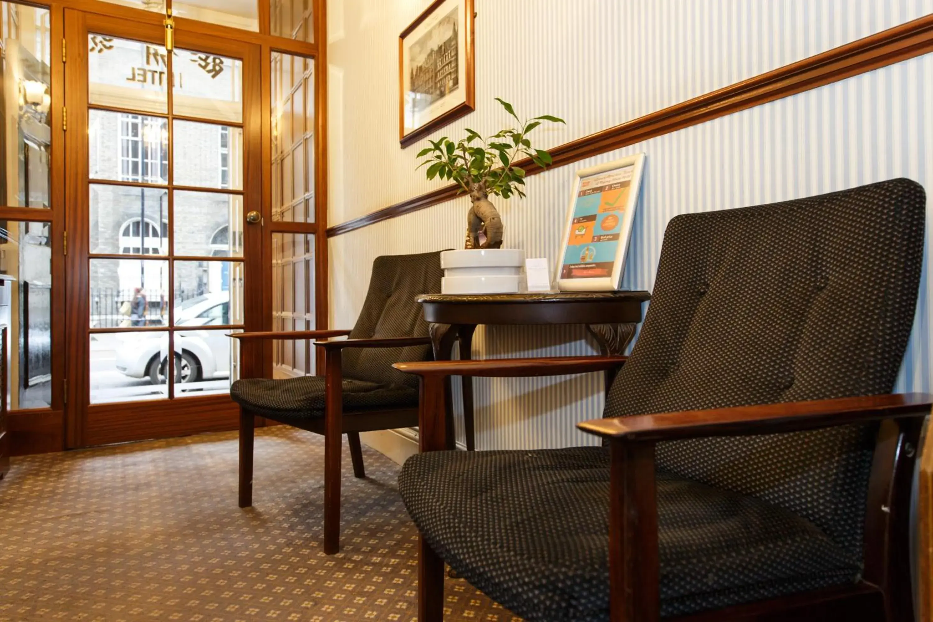 Lobby or reception, Seating Area in Regency House Hotel