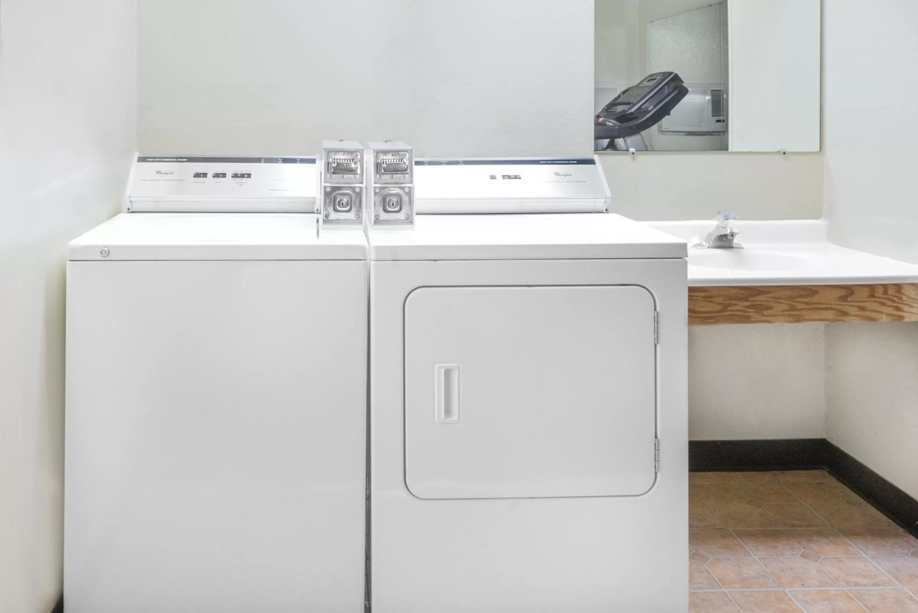 laundry in Super 8 by Wyndham Kent/Akron Area