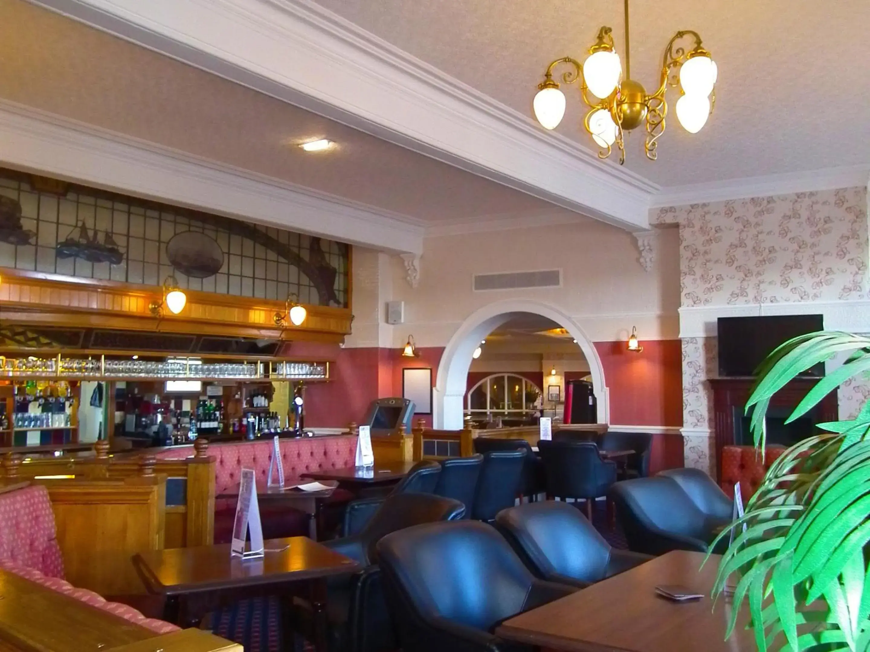 Lounge or bar, Lounge/Bar in The North Euston Hotel