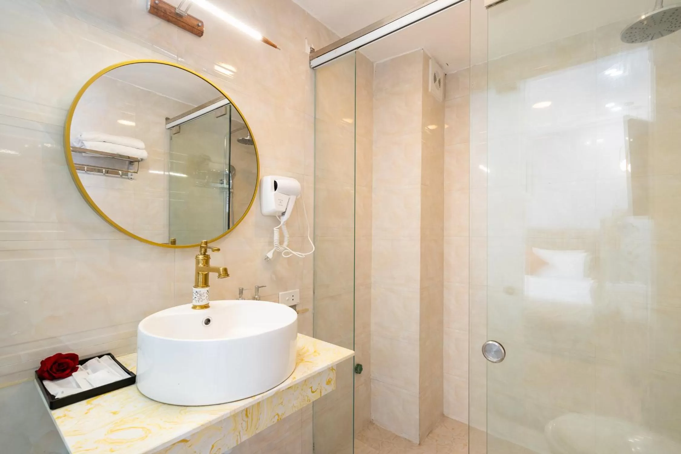 Bathroom in Hanoi Memory Legends Hotel