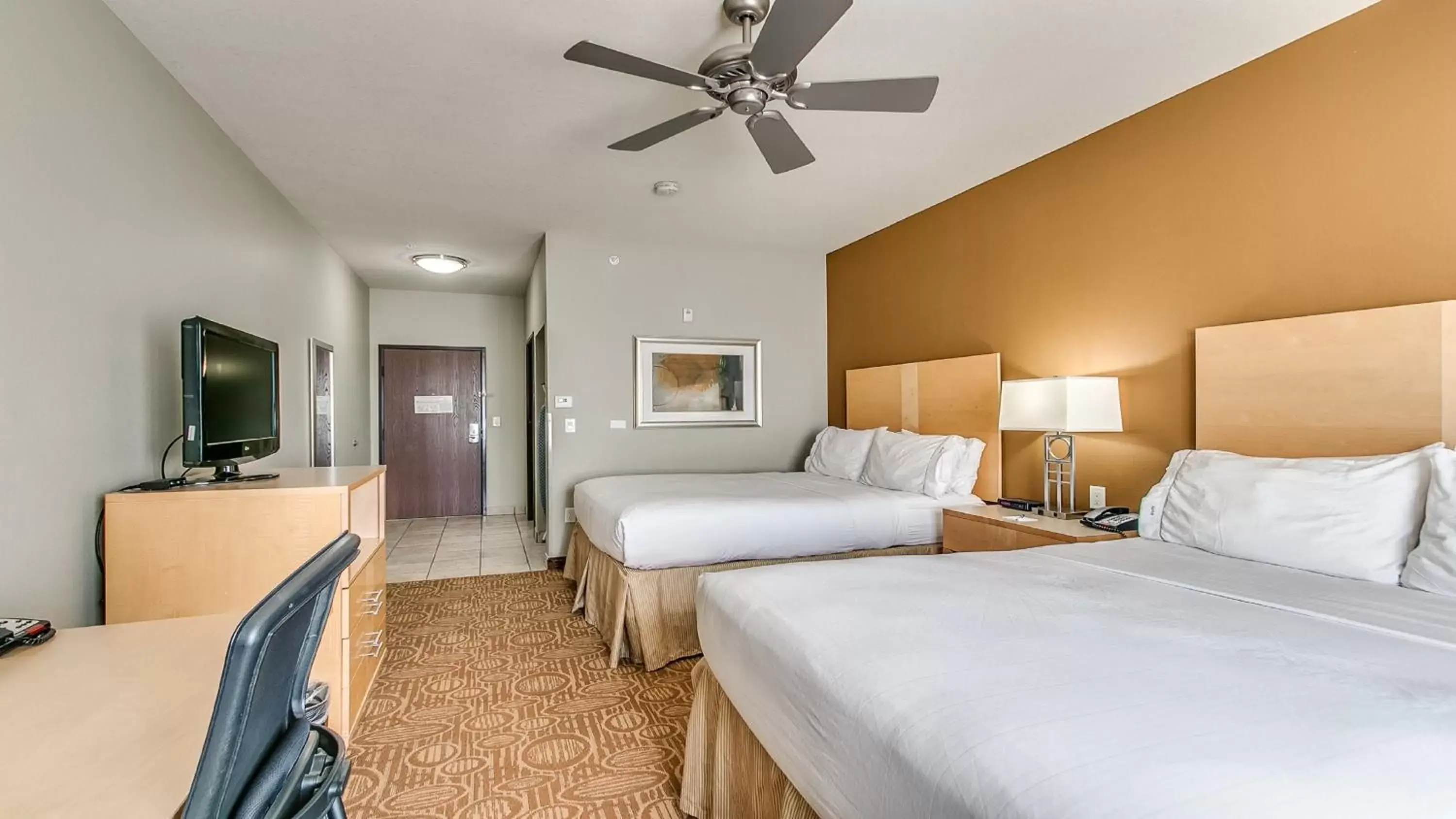 Photo of the whole room in Holiday Inn Express & Suites Lubbock Southwest – Wolfforth, an IHG Hotel