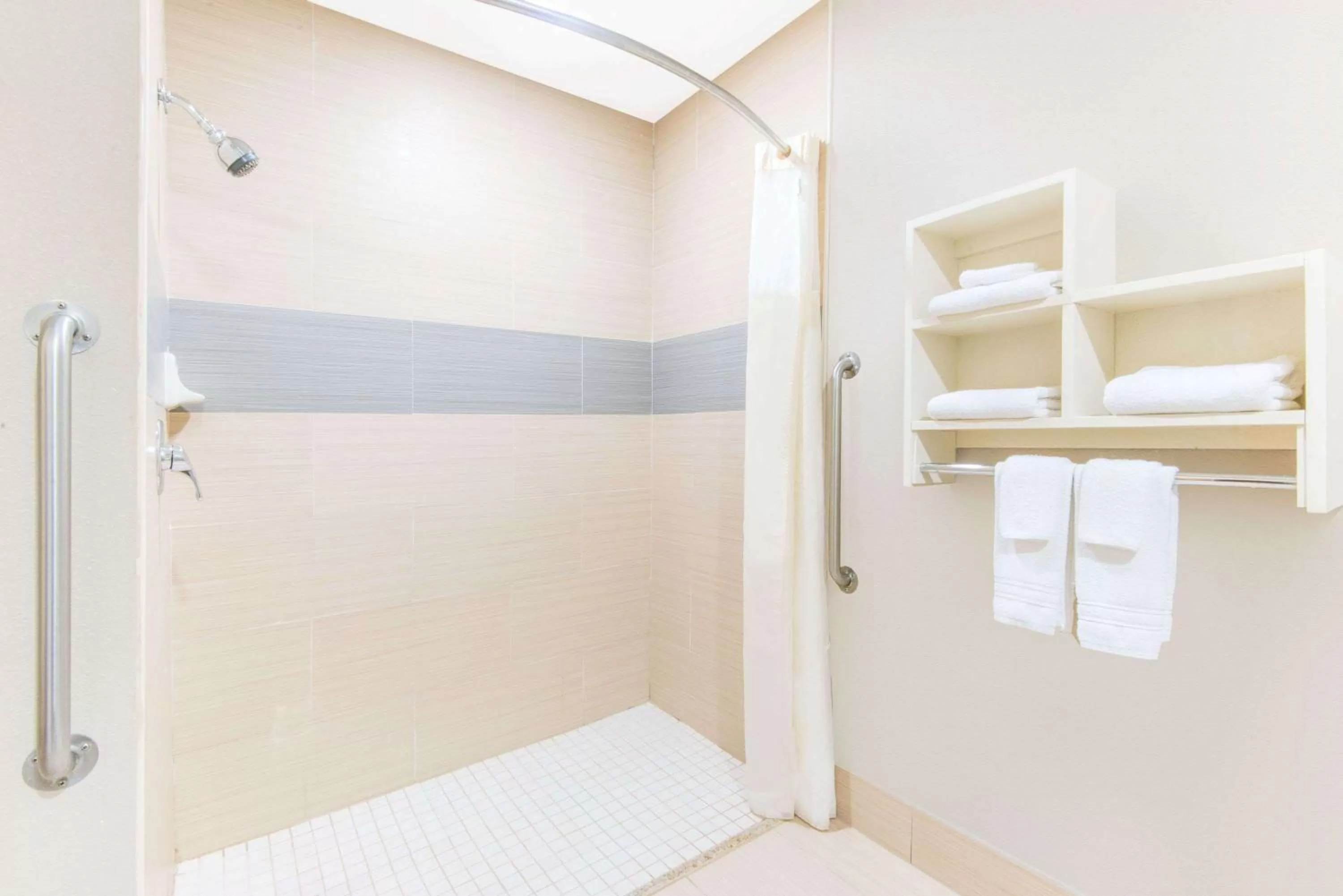 Bathroom, Bed in Super 8 by Wyndham Wichita South