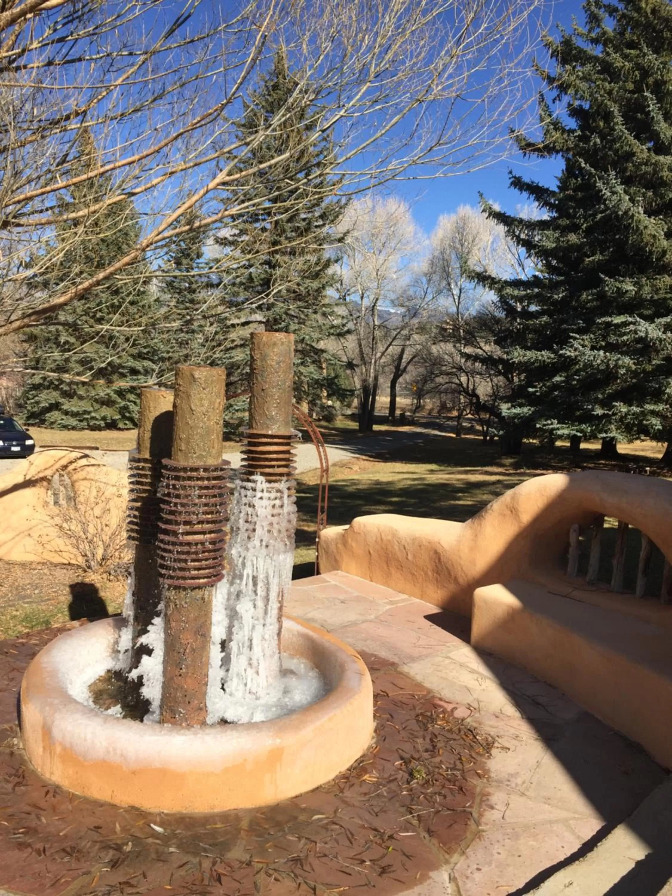 Area and facilities in Old Taos Guesthouse B&B