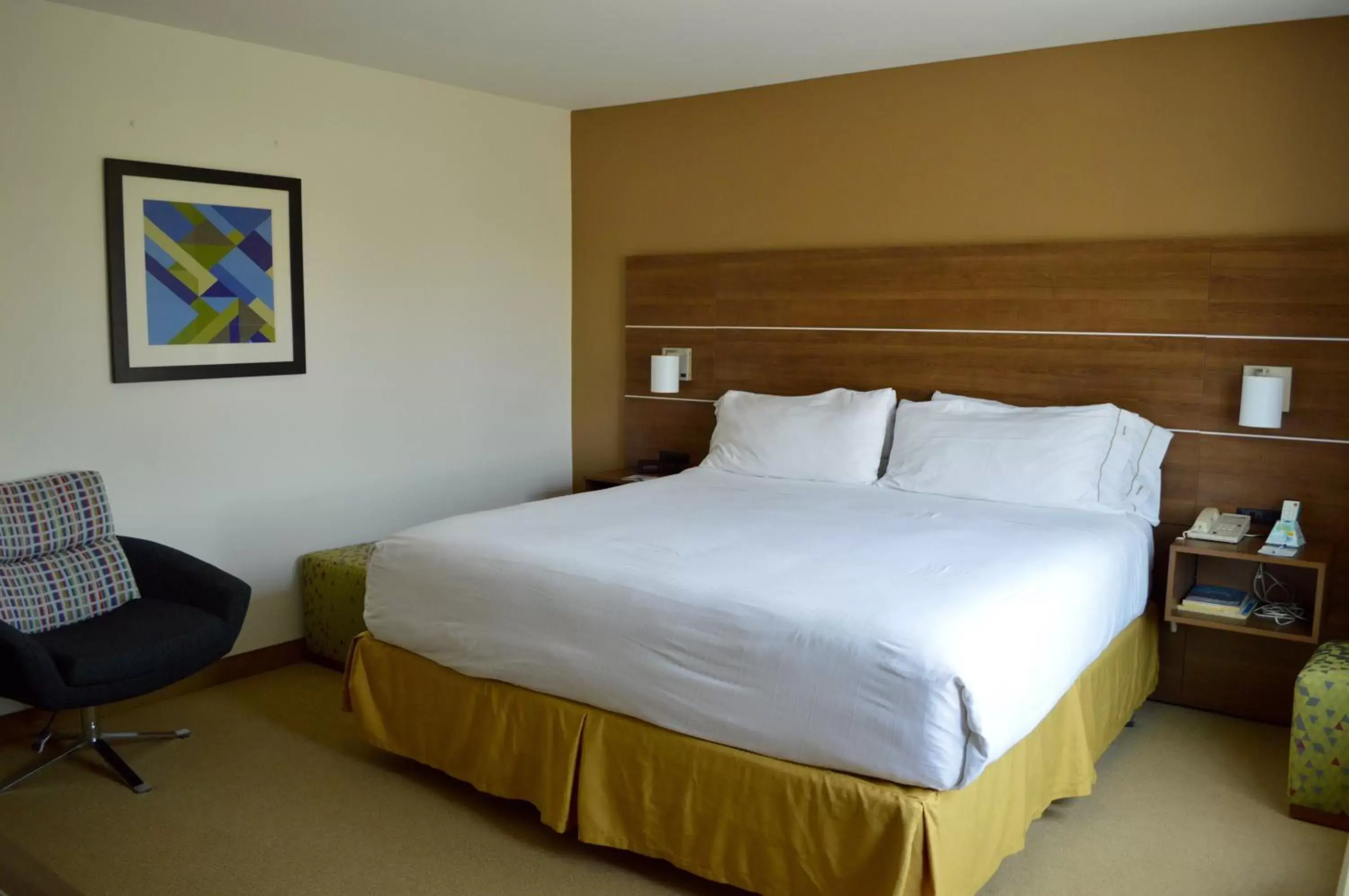 Bedroom, Bed in Holiday Inn Express Calexico, an IHG Hotel