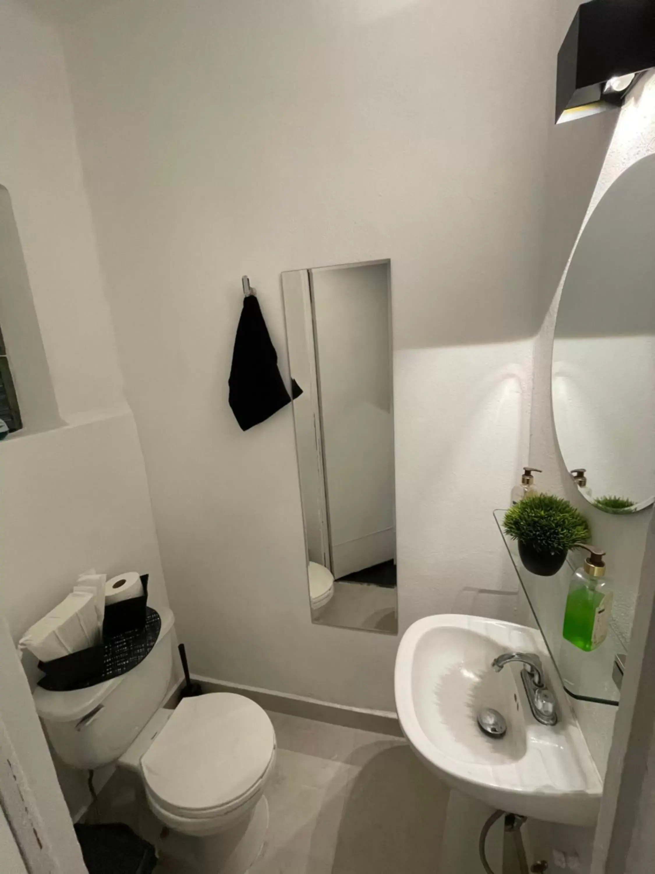 Bathroom in Hostal Roma Condesa