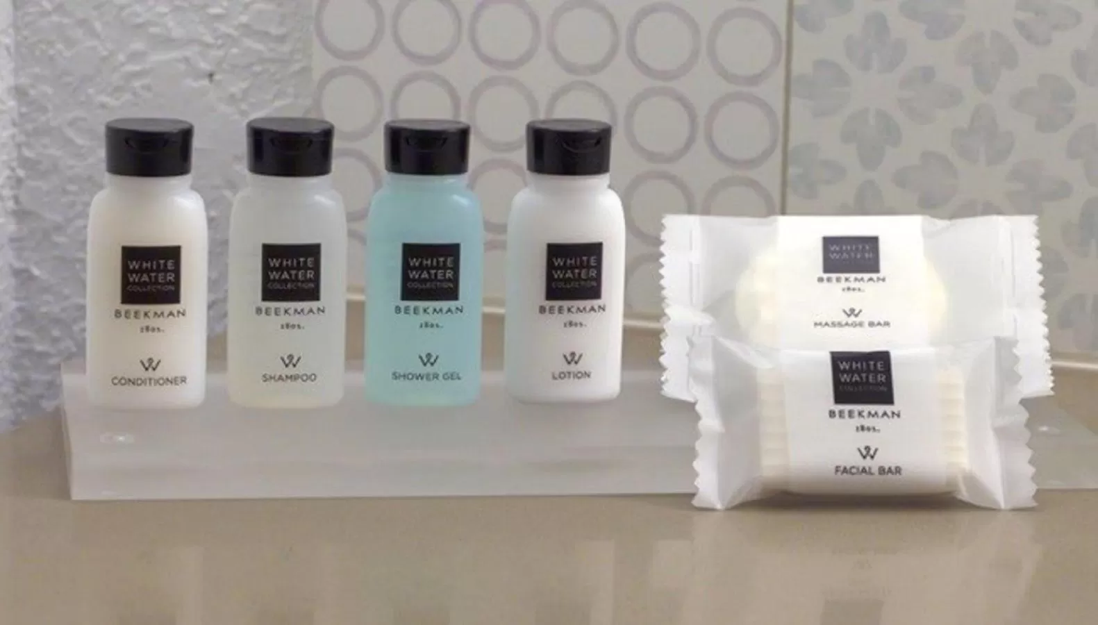 Queen Room with Two Queen Beds and Roll-In Shower in Country Inn & Suites by Radisson, Evansville, IN