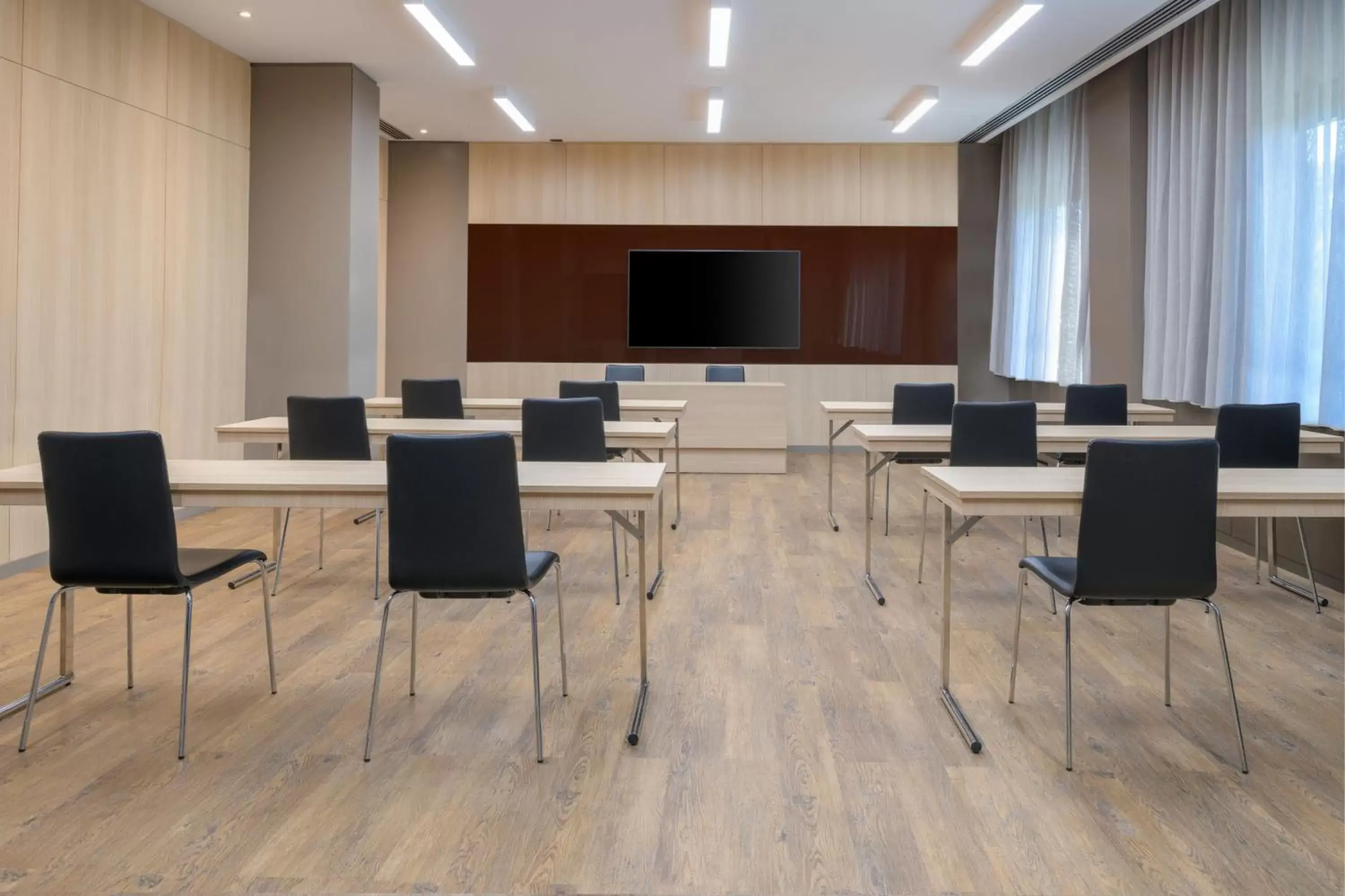 Meeting/conference room in AC Hotel by Marriott Pisa