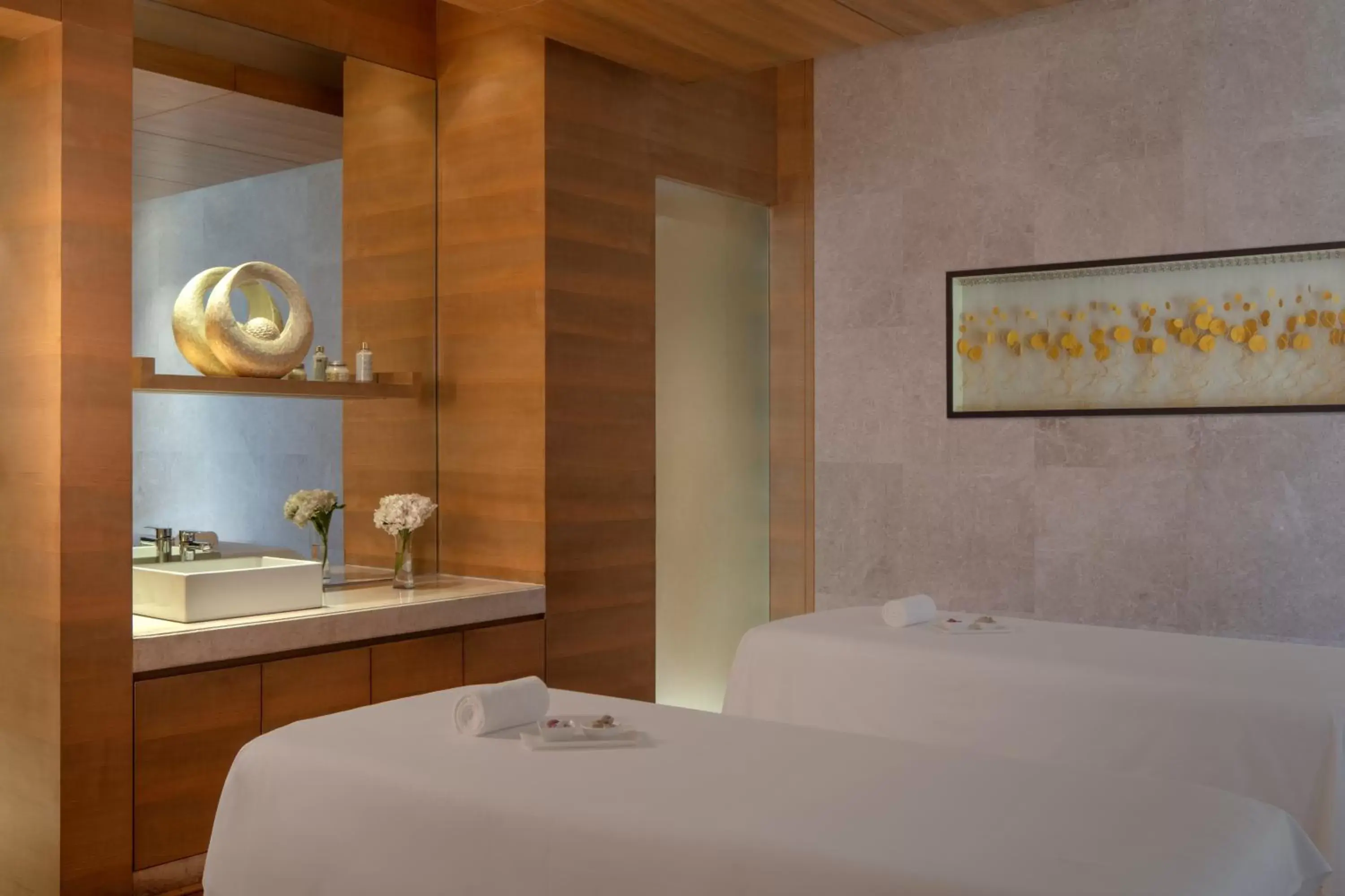 Spa and wellness centre/facilities, Bathroom in Hyatt Regency Chandigarh