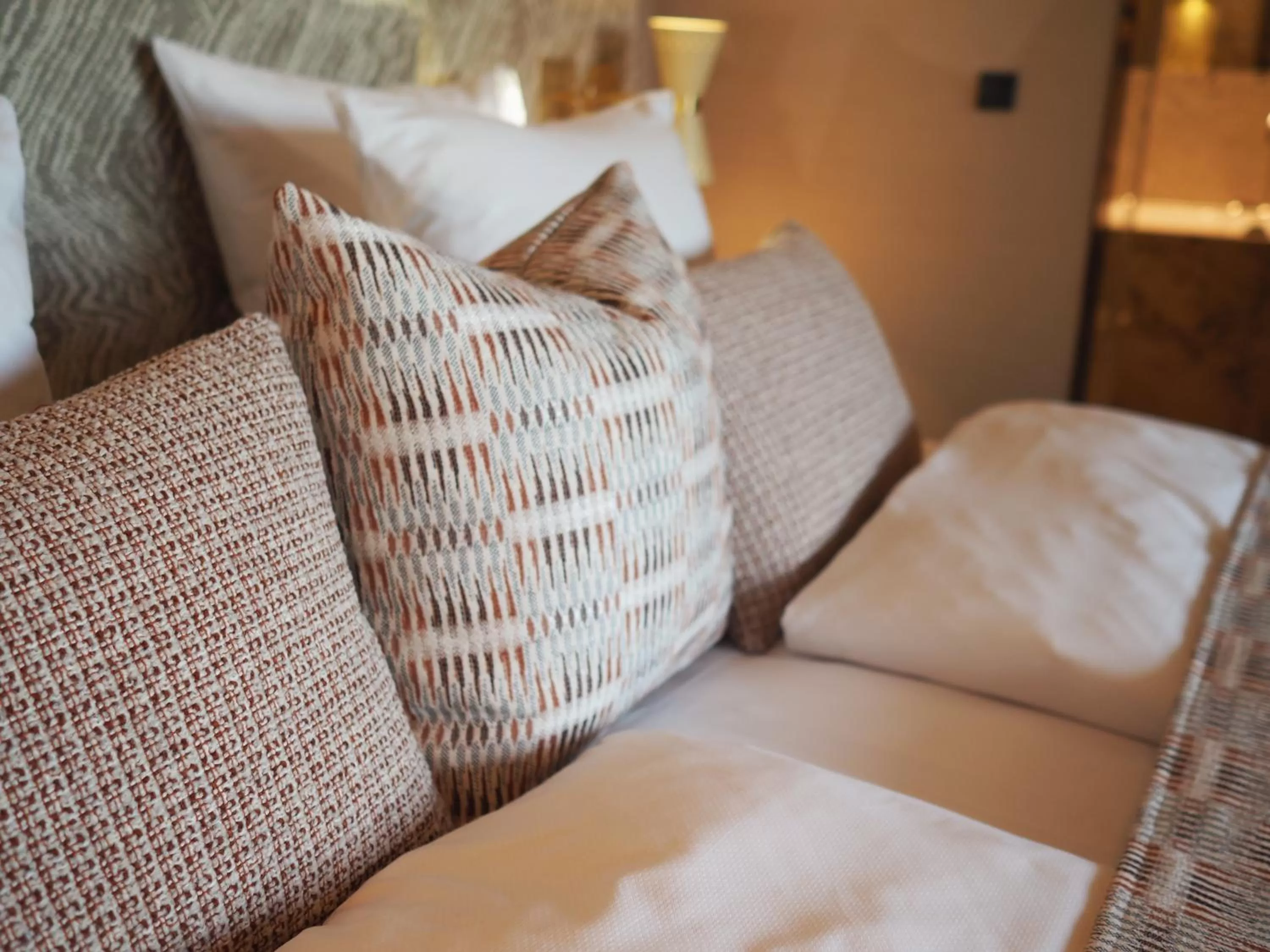 Bed in Hypernym Hotel & Suites