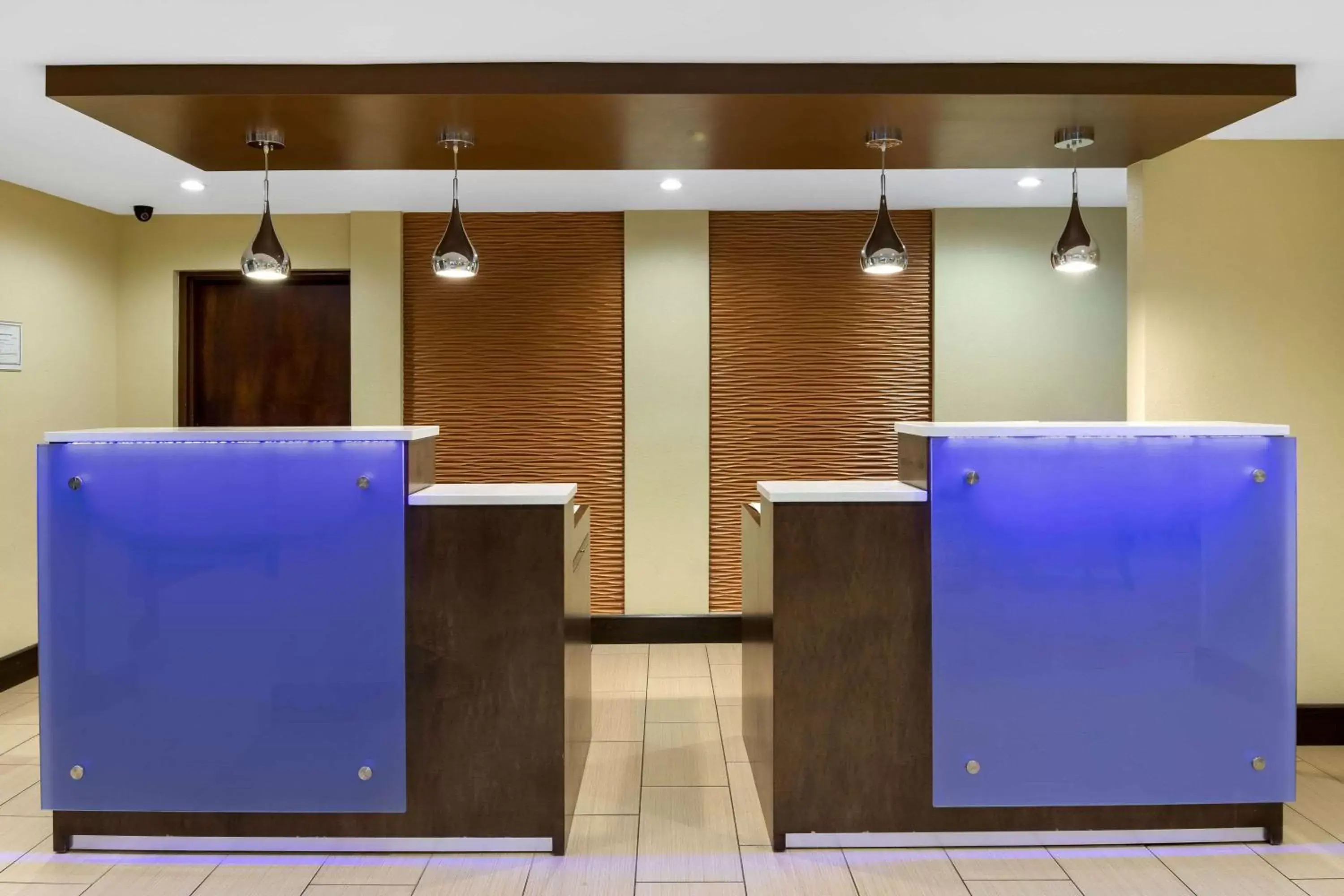 Lobby or reception in La Quinta by Wyndham LaGrange / I-85