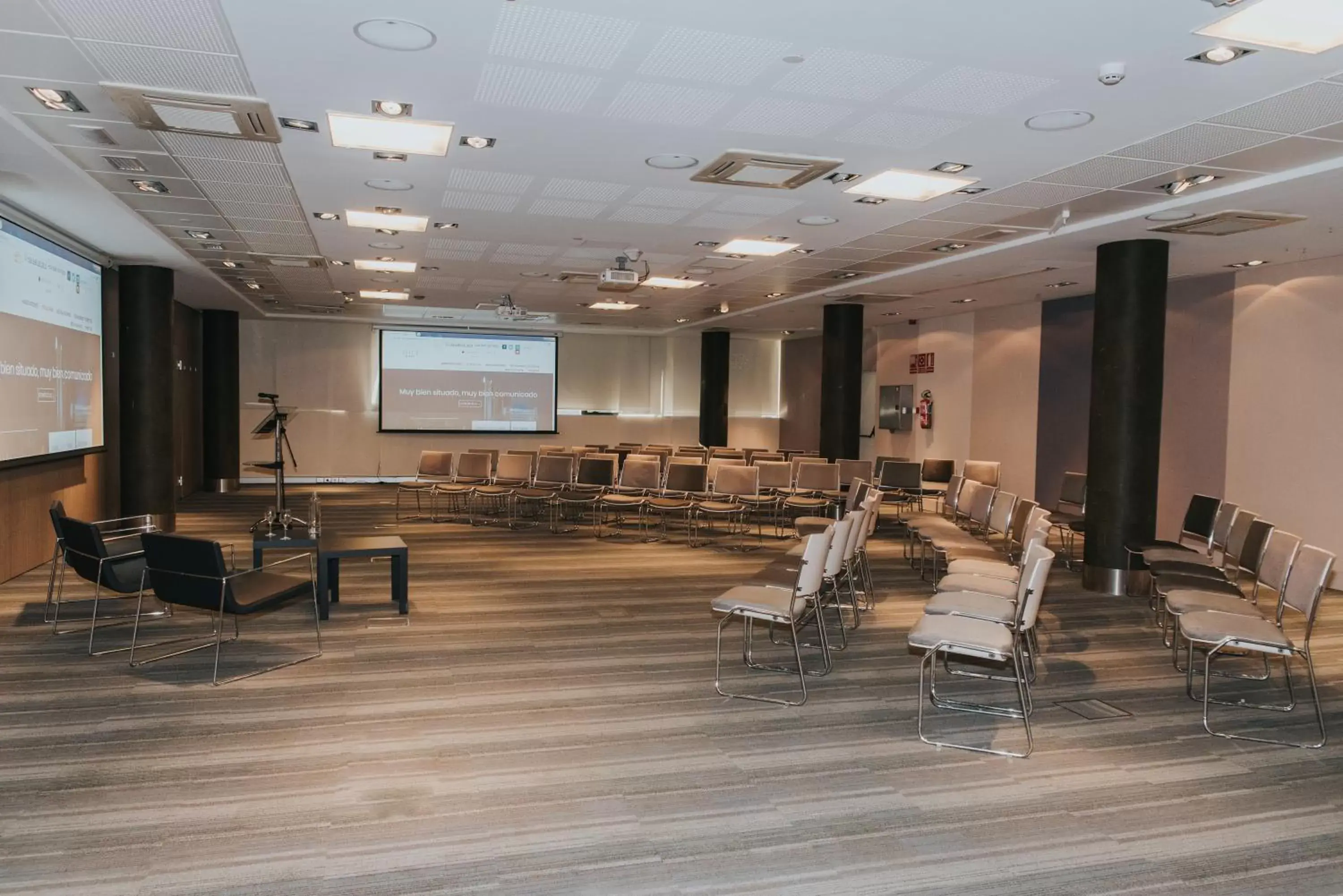 Meeting/conference room in Occidental Murcia Agalia