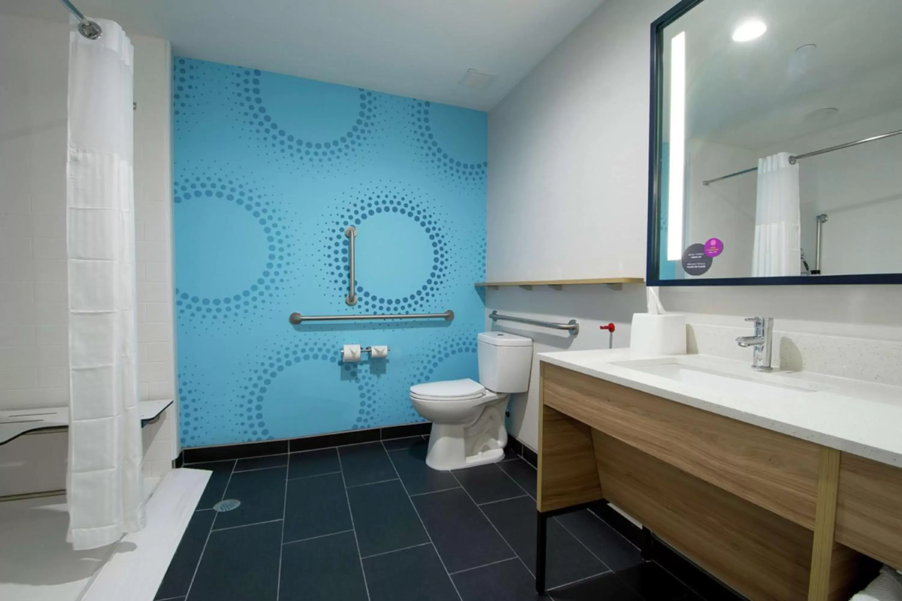 Bathroom in Tru by Hilton Lafayette River Ranch
