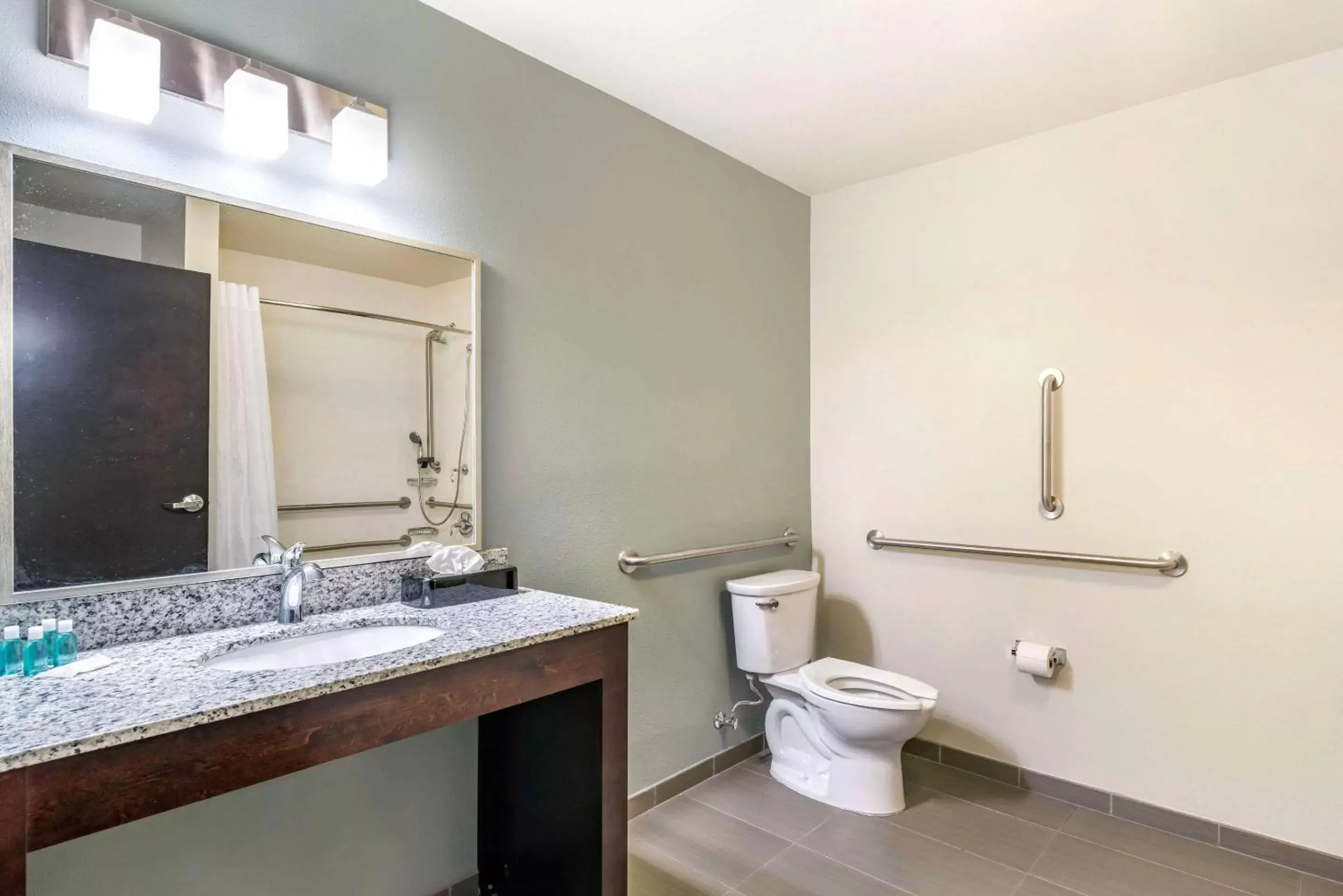 Photo of the whole room, Bathroom in MainStay Suites Spokane Airport