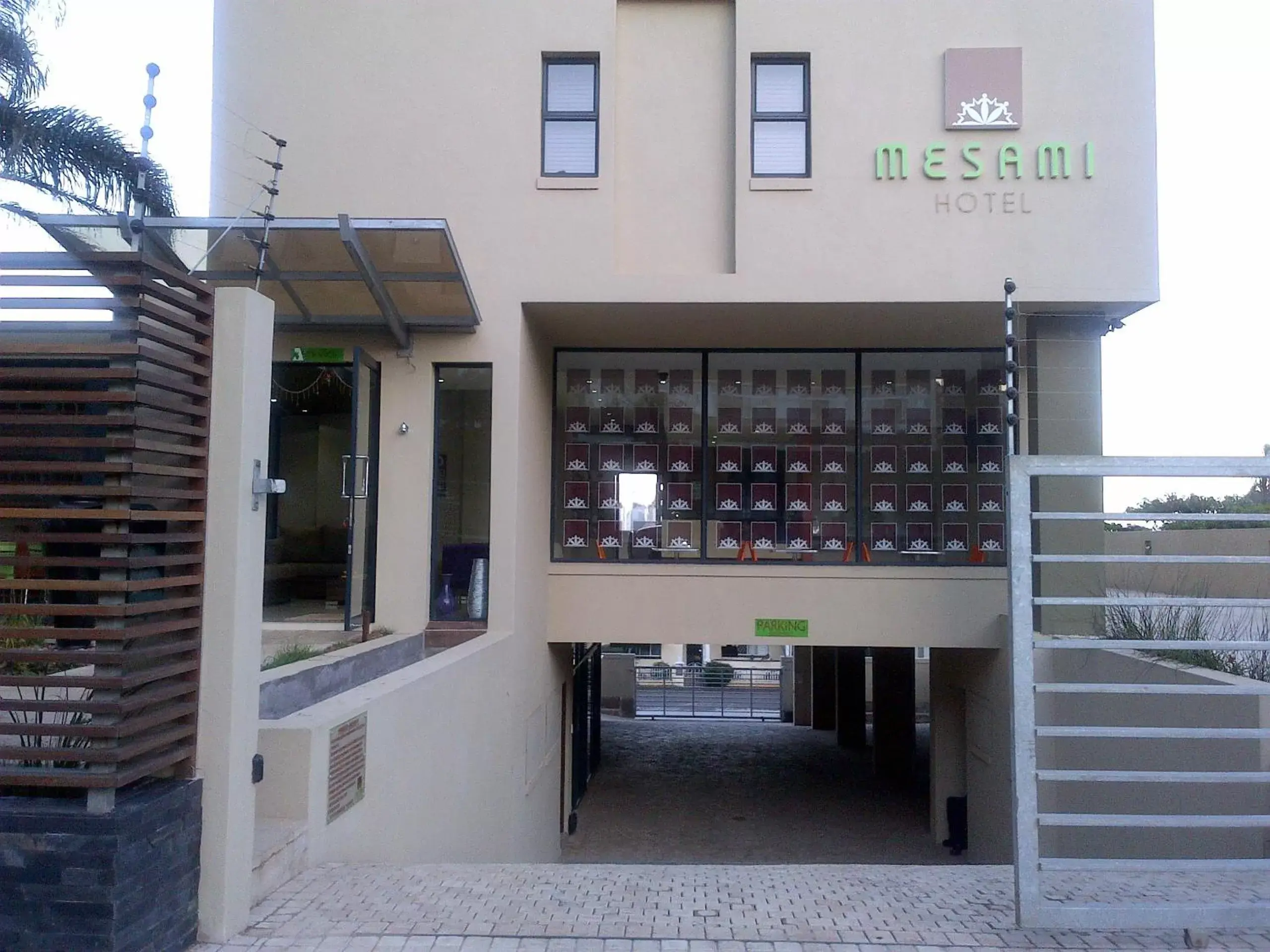 Facade/entrance in Mesami Hotel