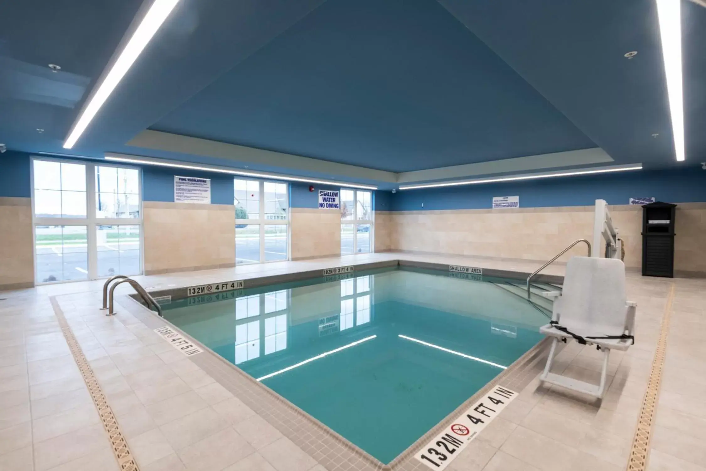 Swimming Pool in Comfort Inn & Suites