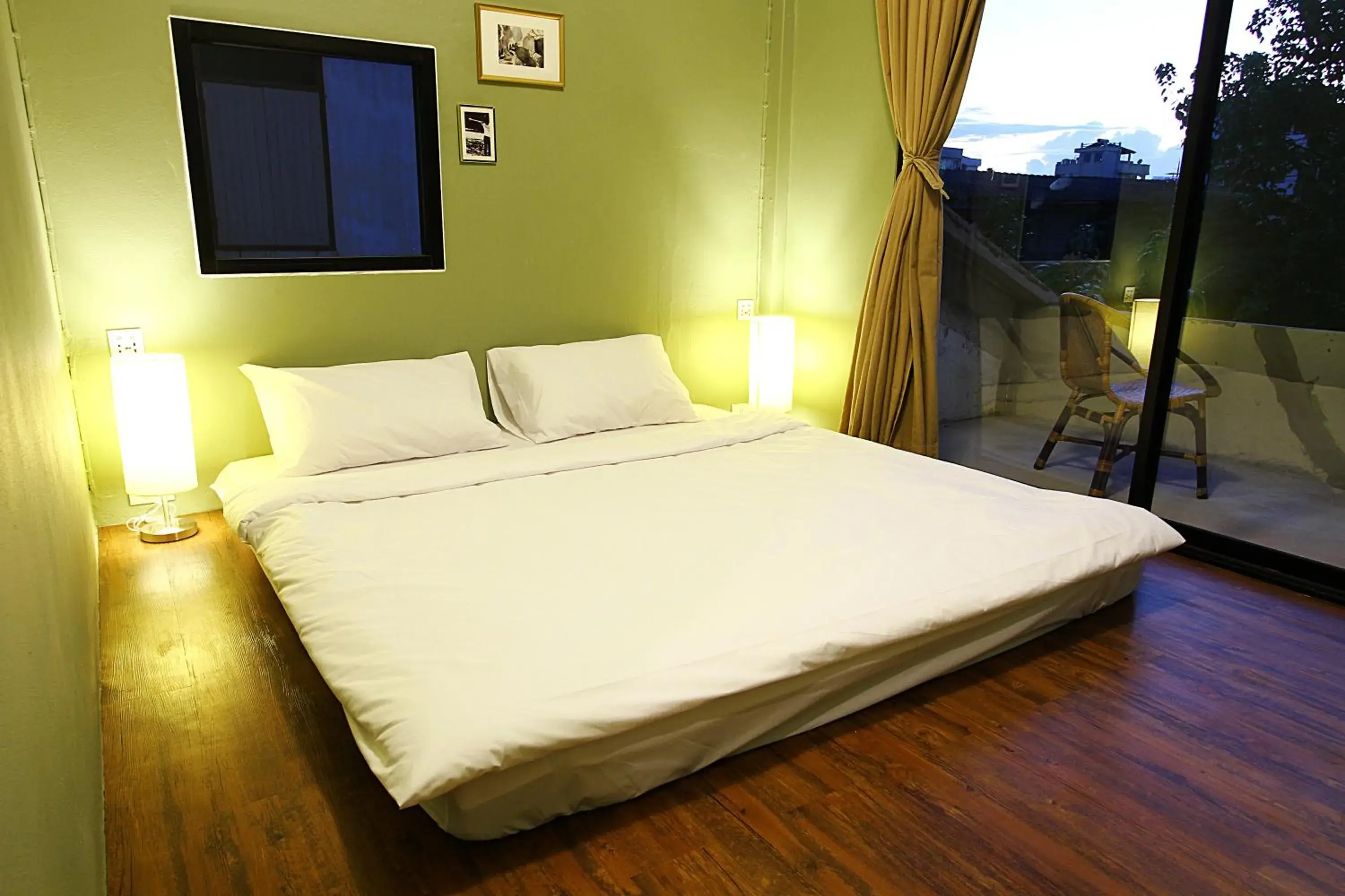 Balcony/Terrace, Bed in Here Hostel Bangkok