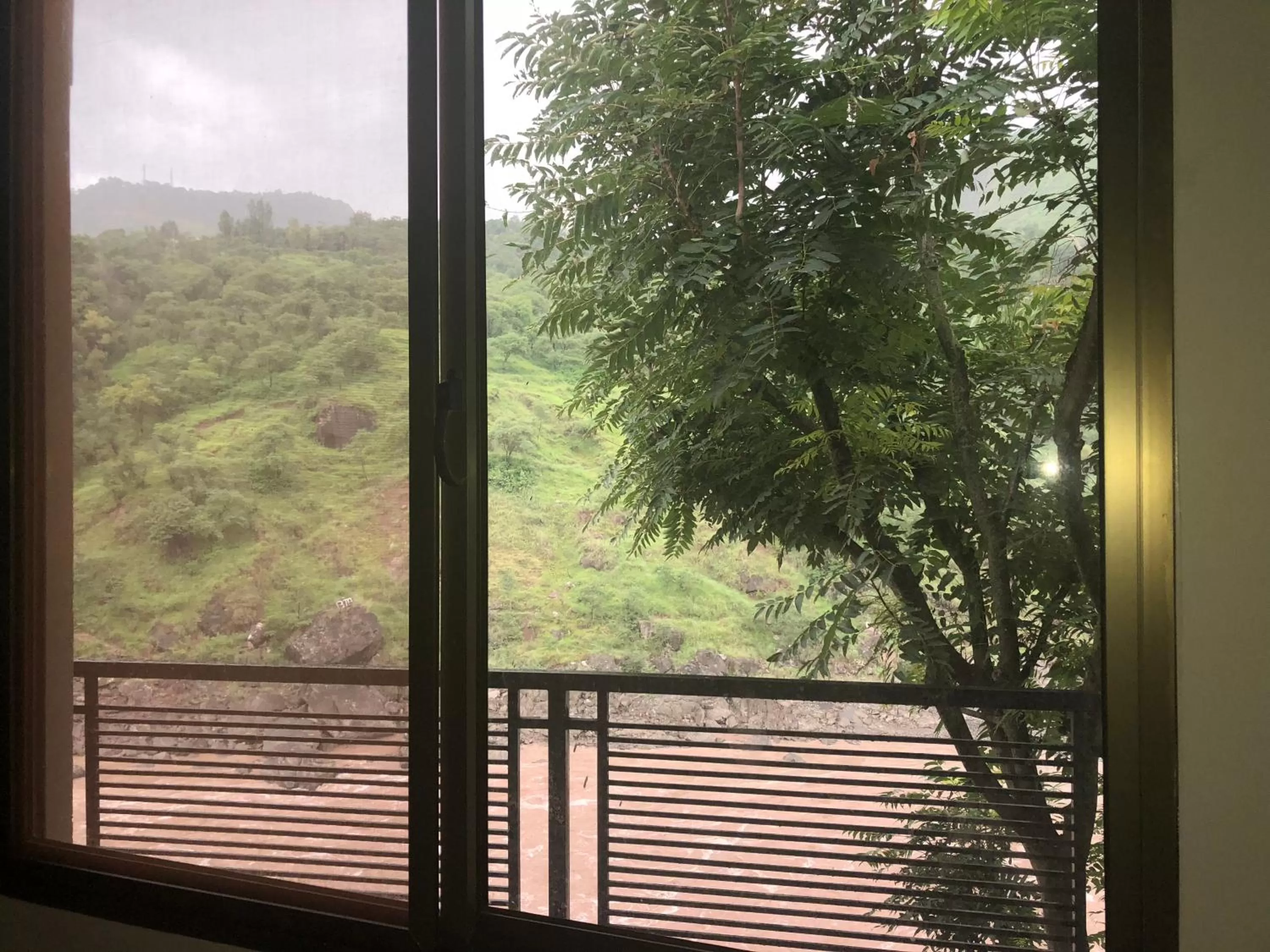 Hotel La Orilla Muzaffarabad