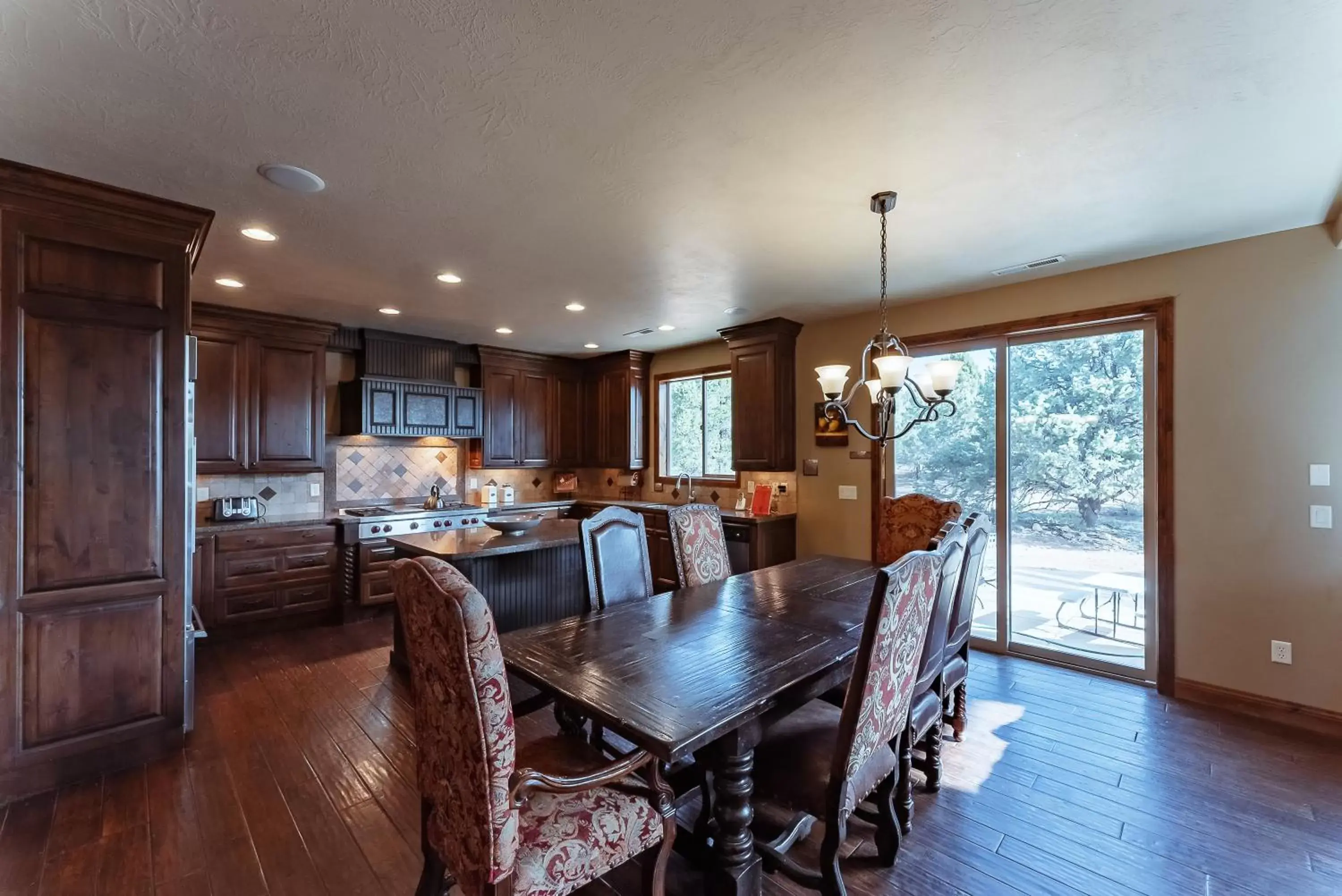 Dining Area in Zion Ponderosa Ranch Resort