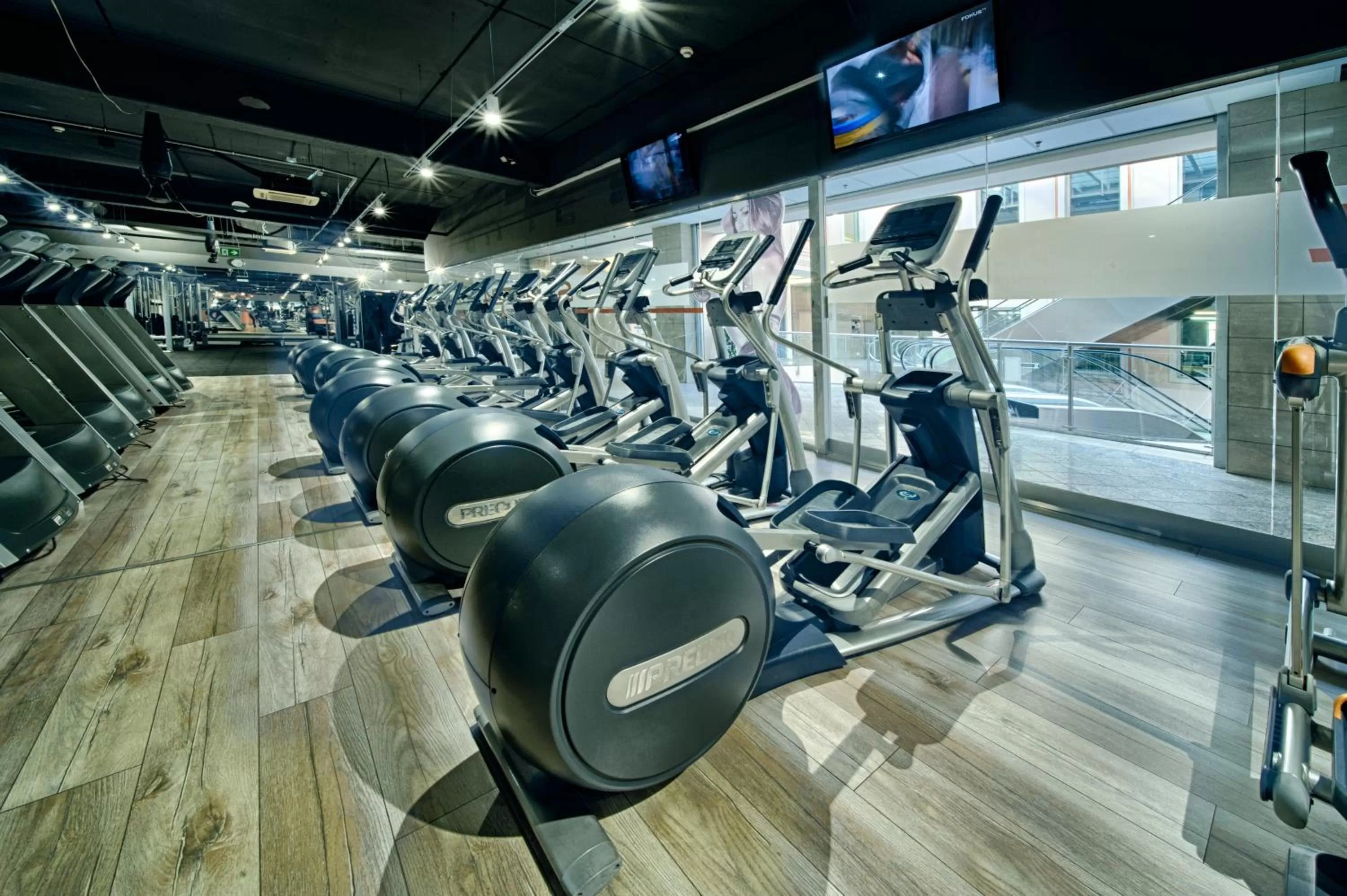 Fitness centre/facilities in Sky Business Hotel