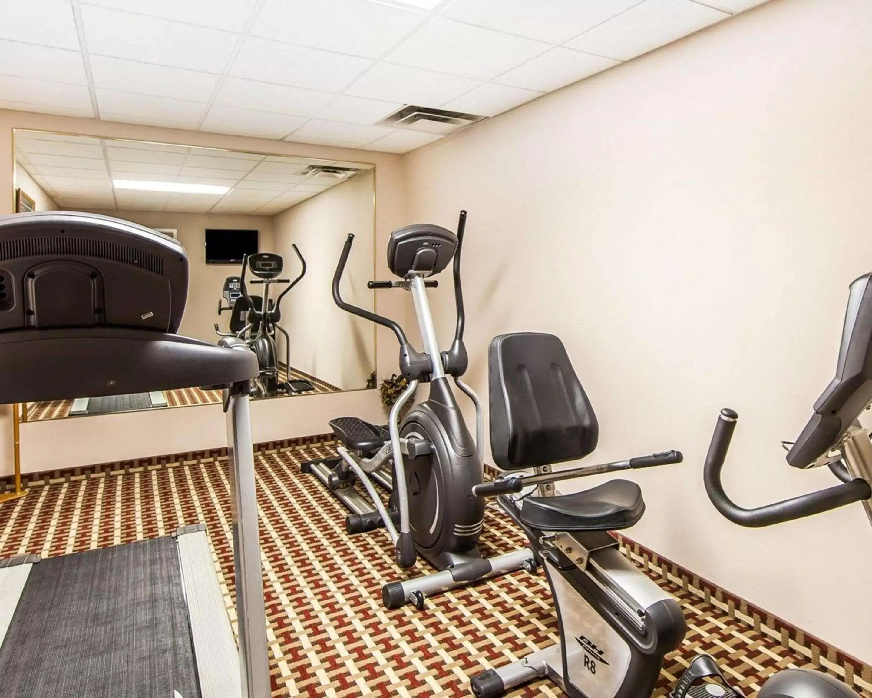 Fitness centre/facilities, Fitness Center/Facilities in Quality Inn
