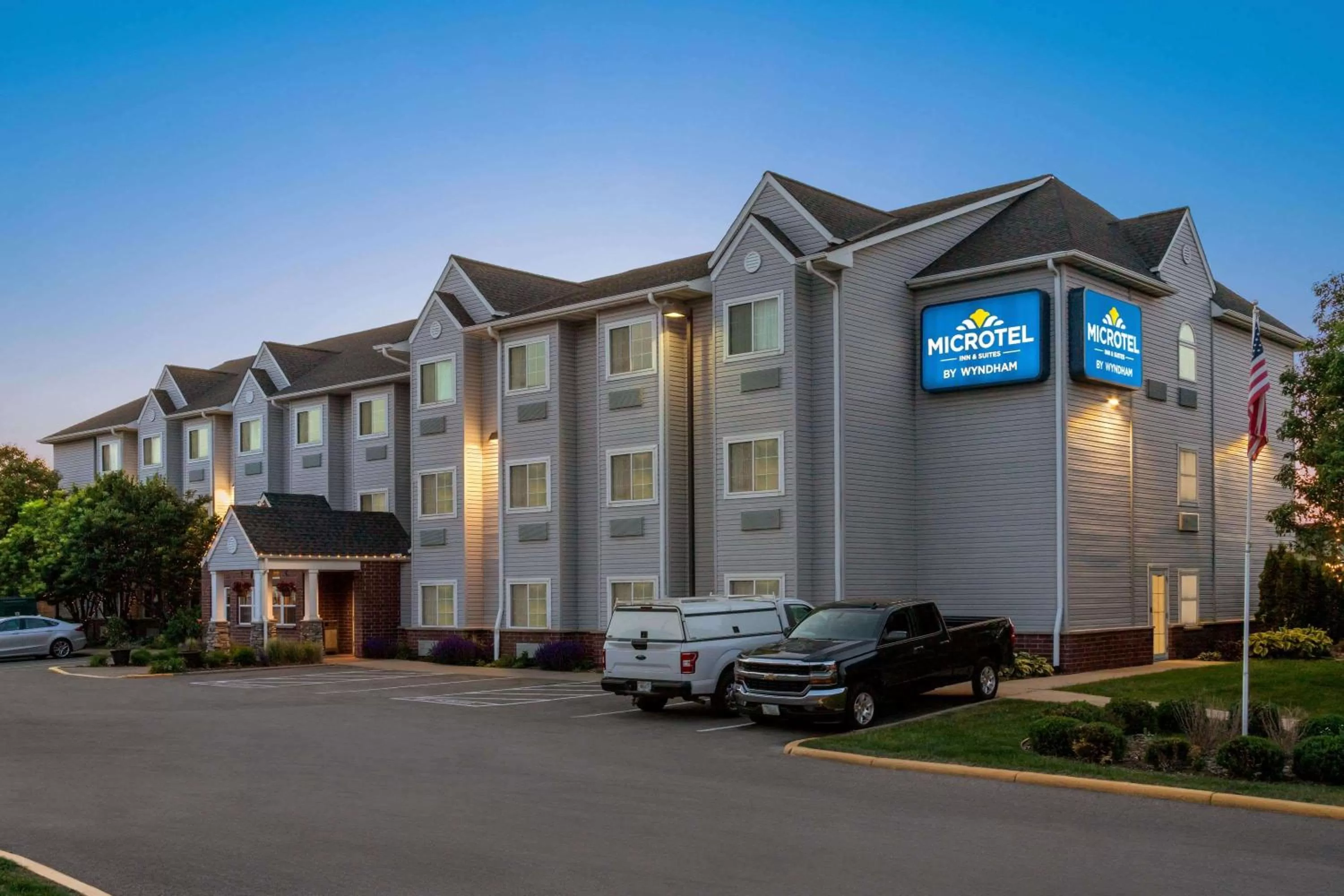 Property building in Microtel Inn and Suites - Inver Grove Heights