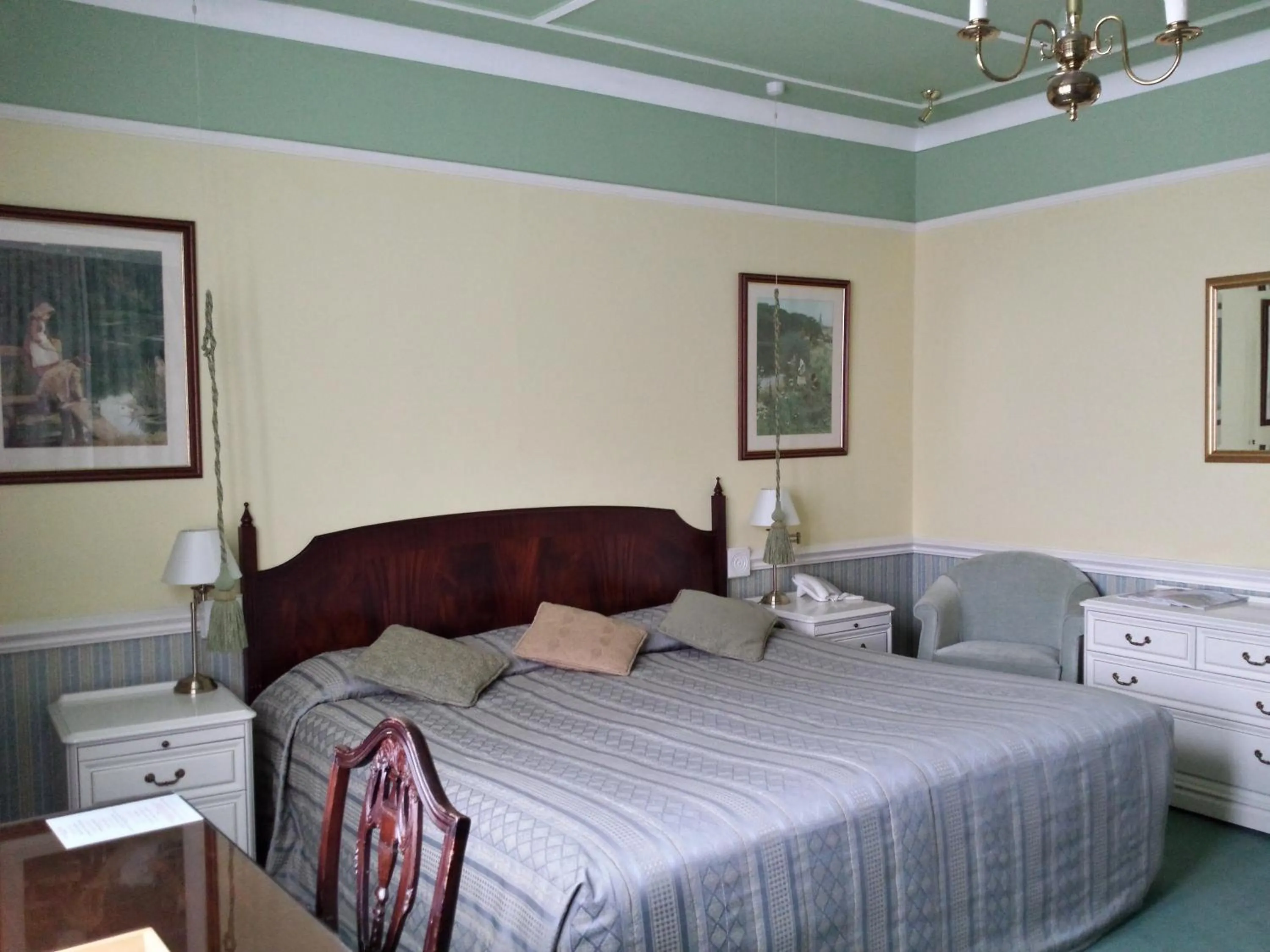 Bedroom in Beech House Hotel