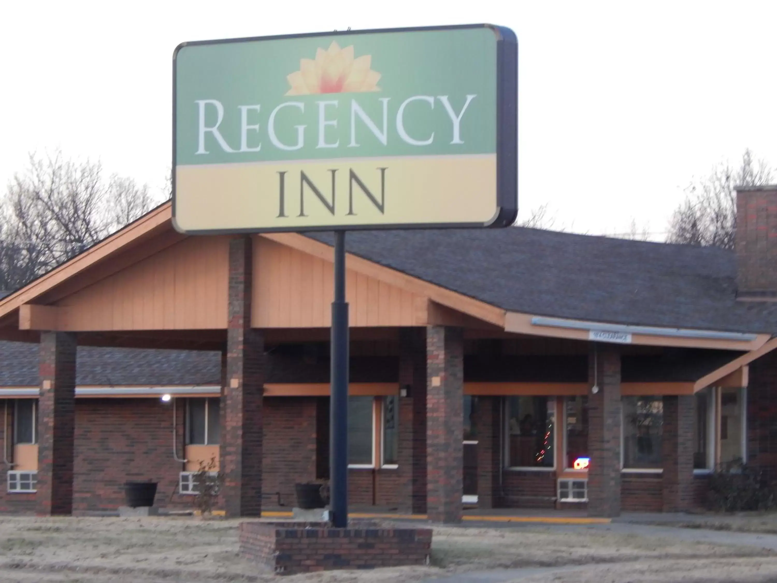 Facade/entrance, Property Building in Regency Inn Iola