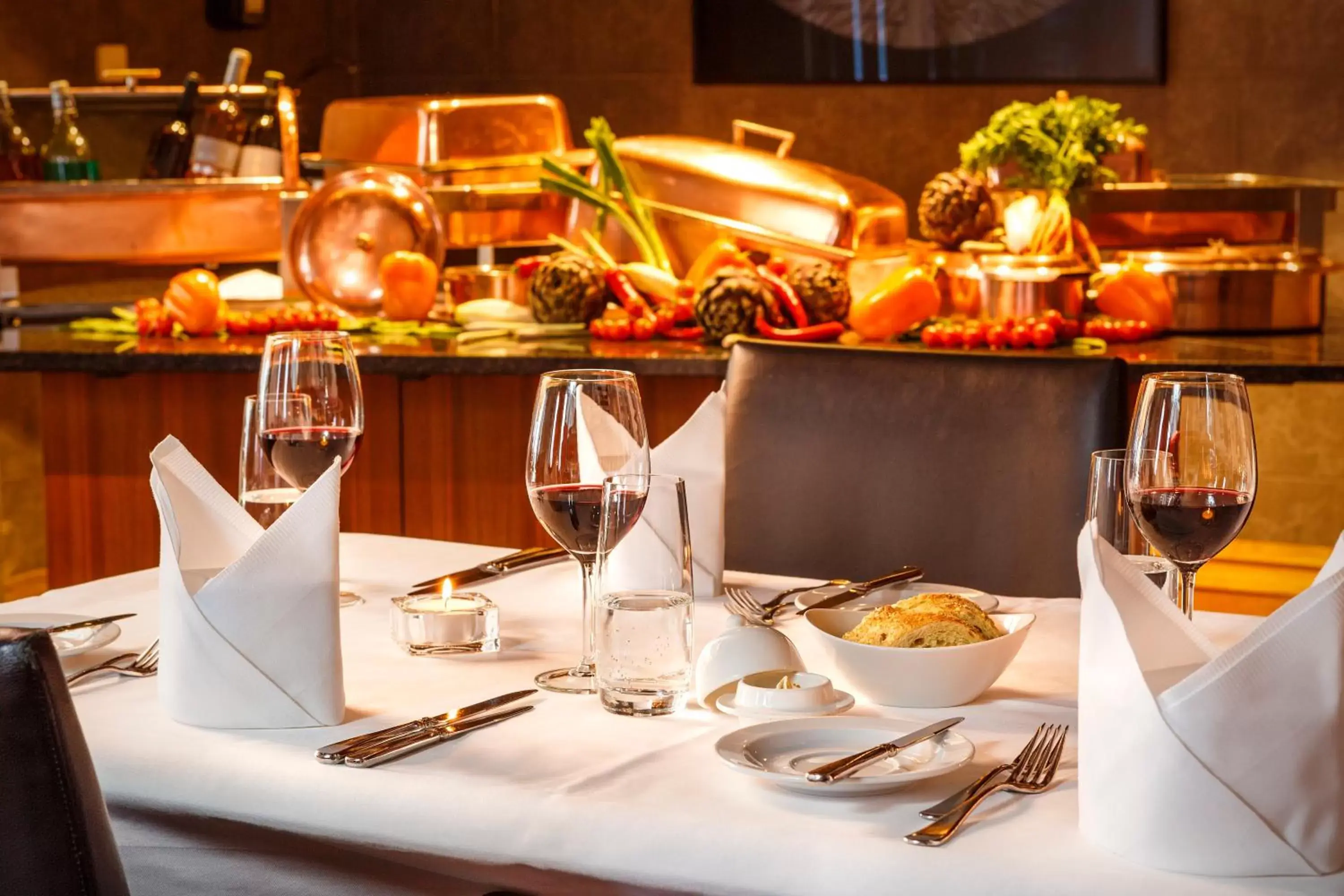 Dinner, Restaurant/Places to Eat in Ramada by Wyndham Baden Hotel du Parc