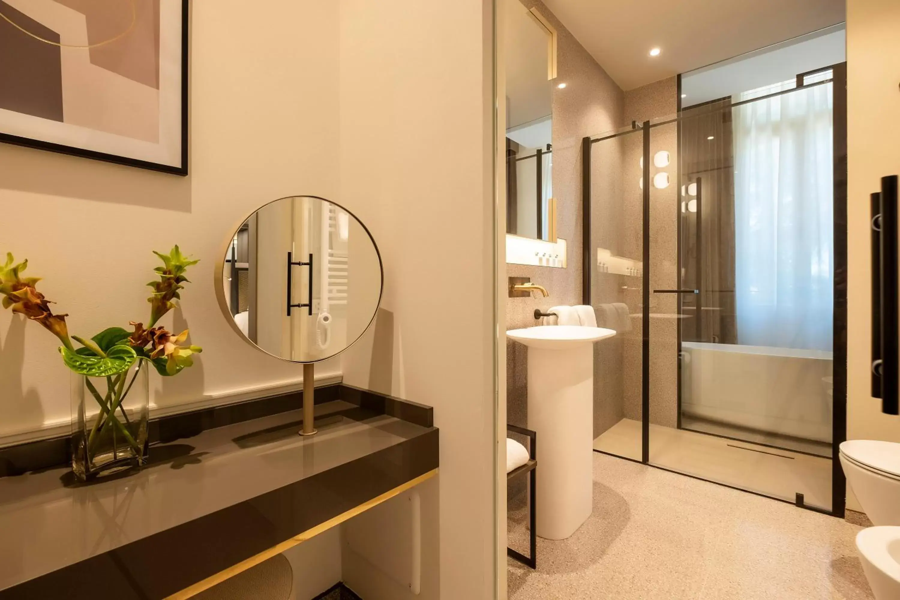 Shower, Bathroom in Hotel Villa Soligo - Small Luxury Hotels of the World