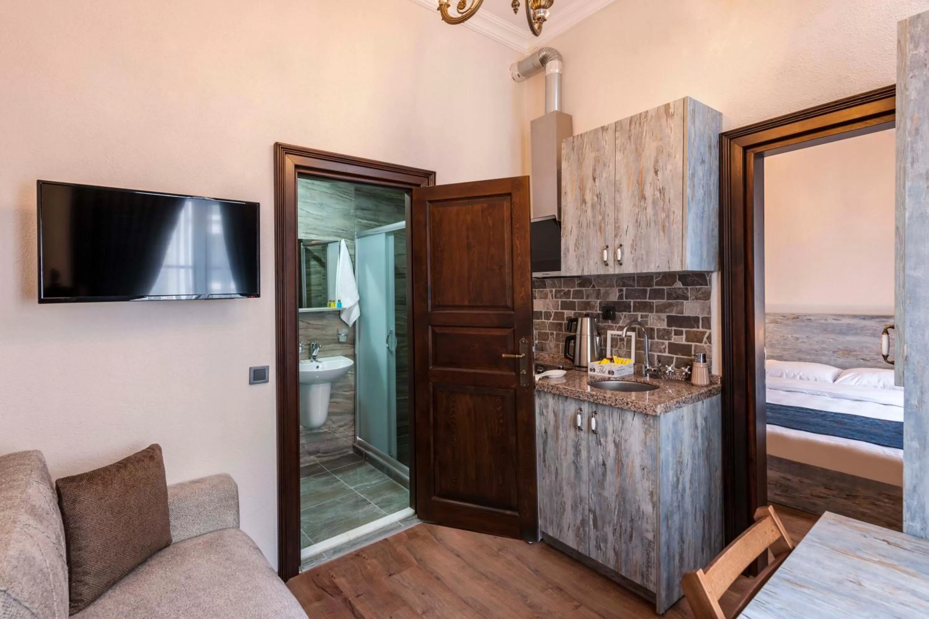 TV and multimedia, Bed in Element Garden