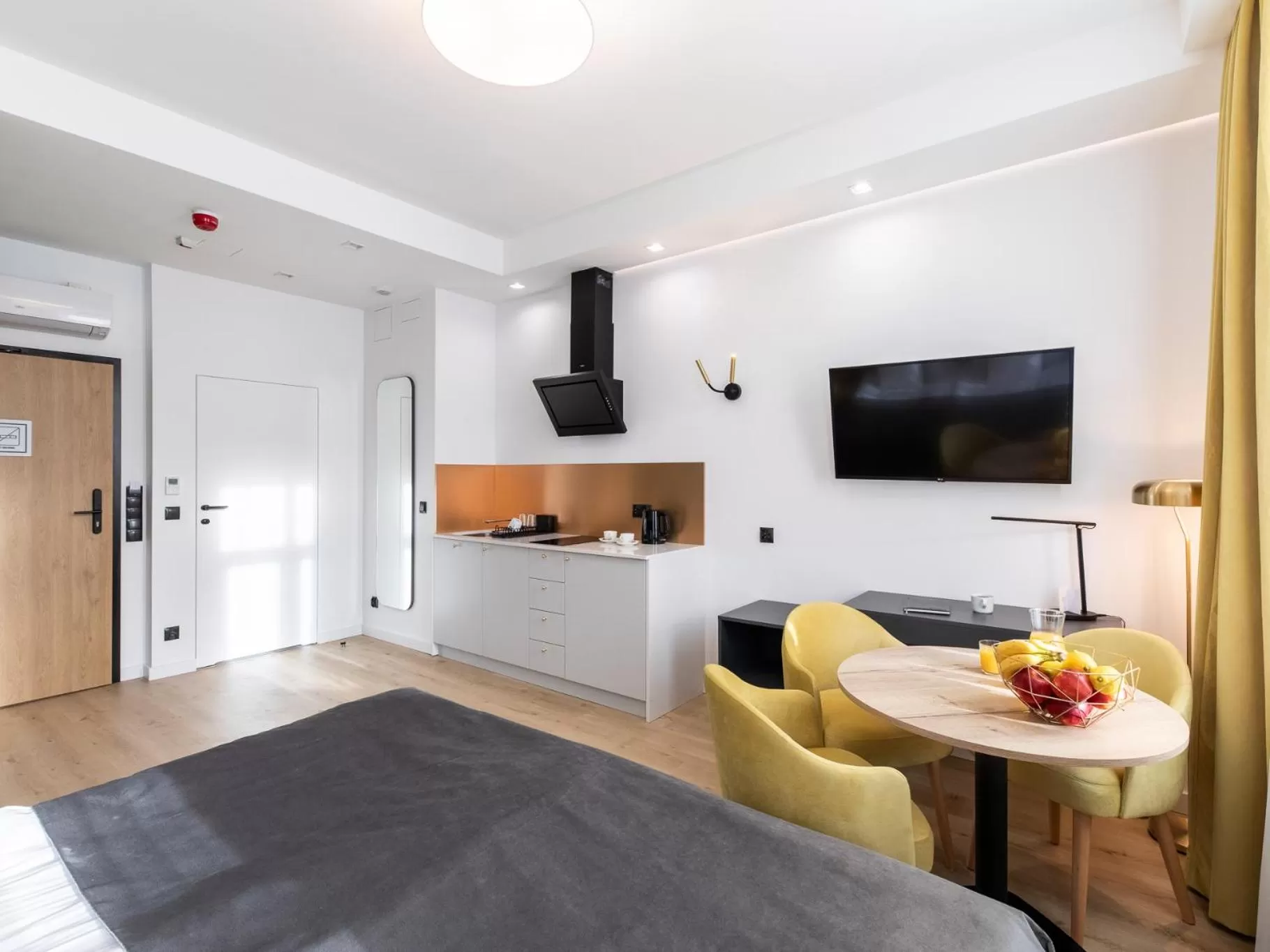 TV and multimedia in SQUARE APARTMENTS GDYNIA