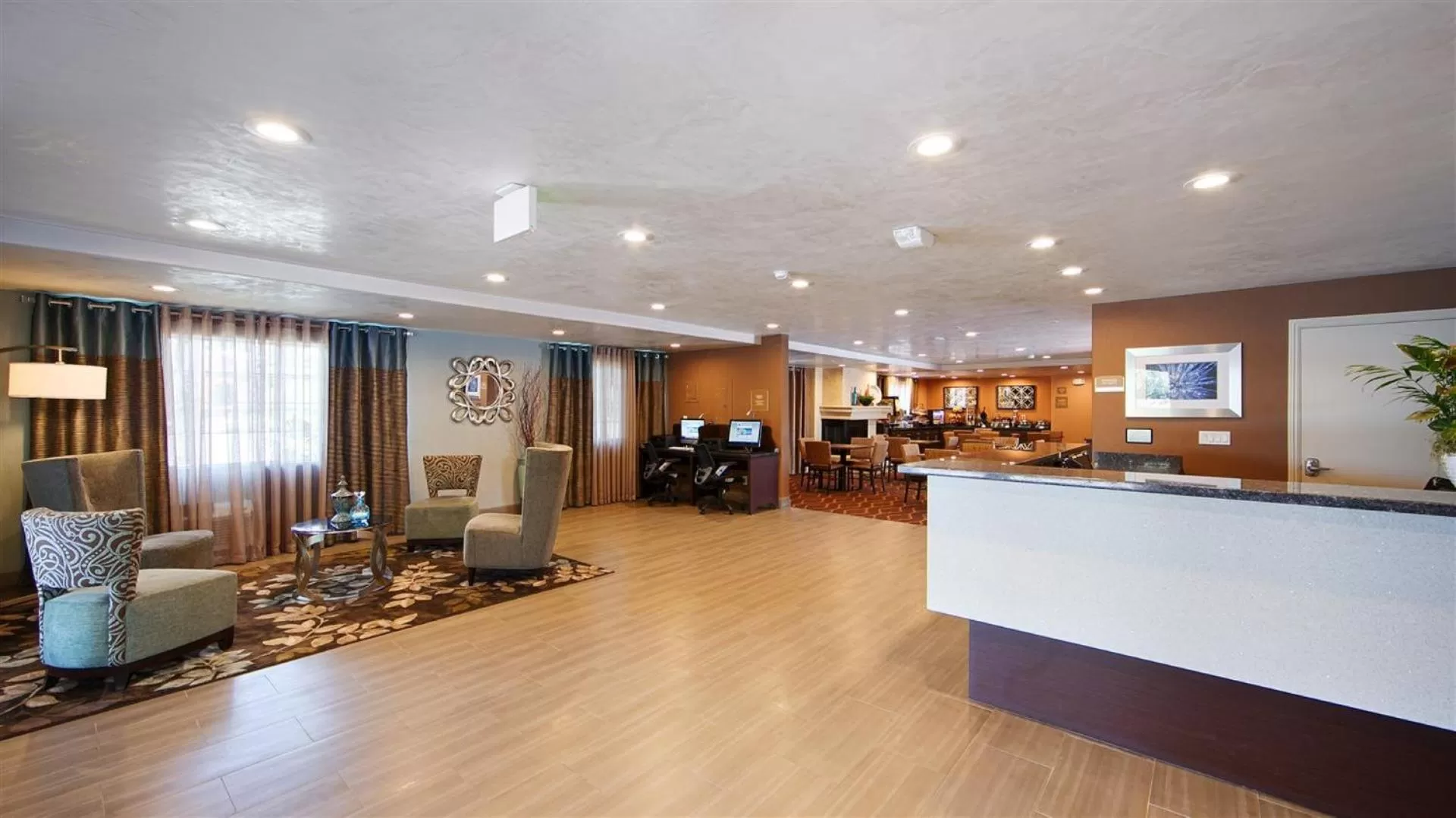 Lobby or reception in Best Western University Inn Santa Clara