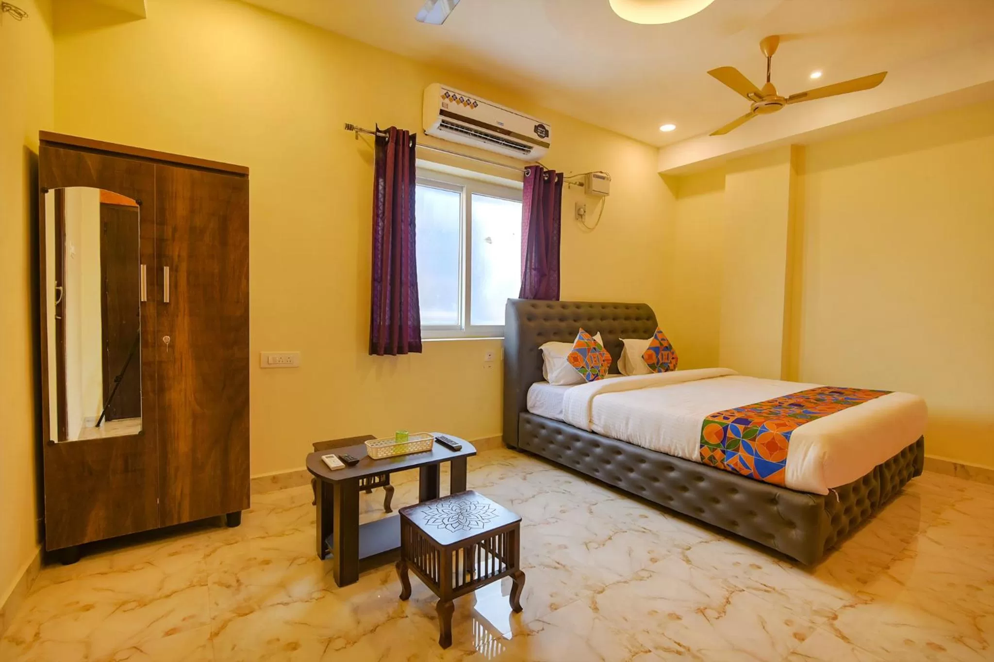 Bed in FabHotel The Fortune Inn