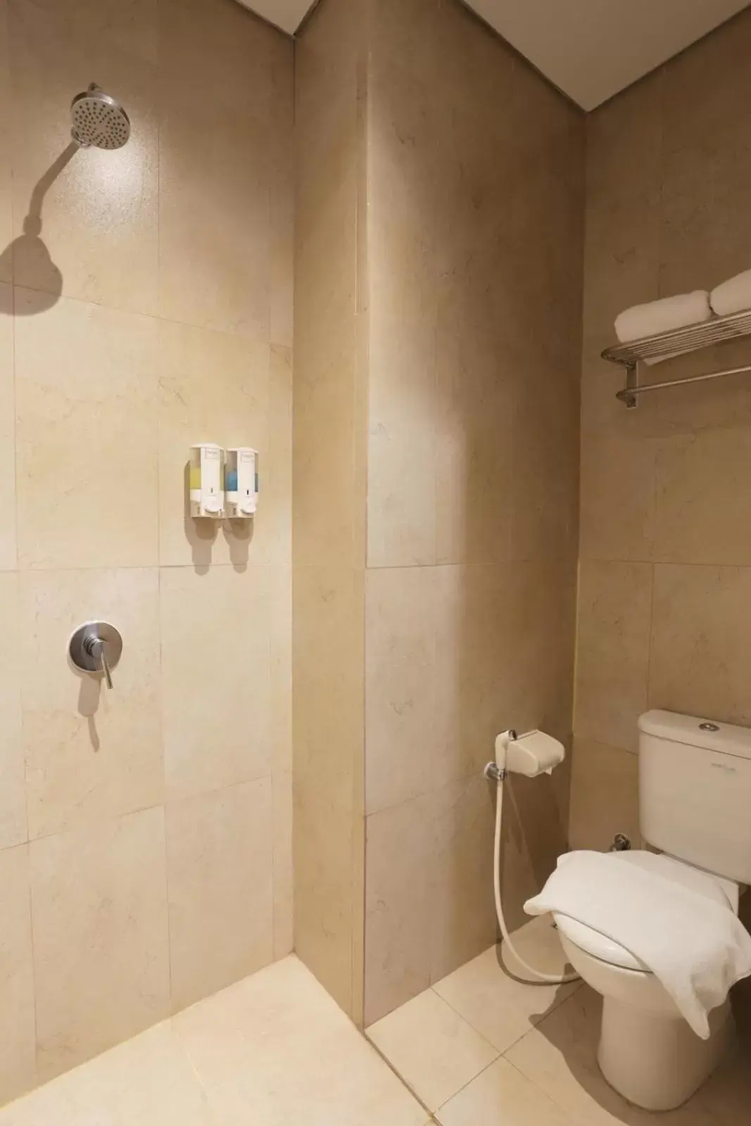 Toilet, Bathroom in Kapal Garden Hotel Malang