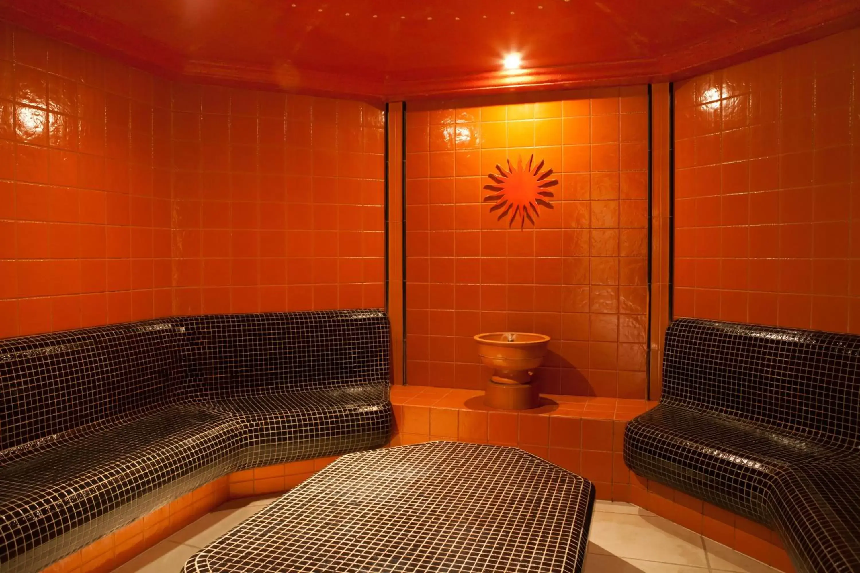 Steam room in Lotus Therme Hotel & Spa