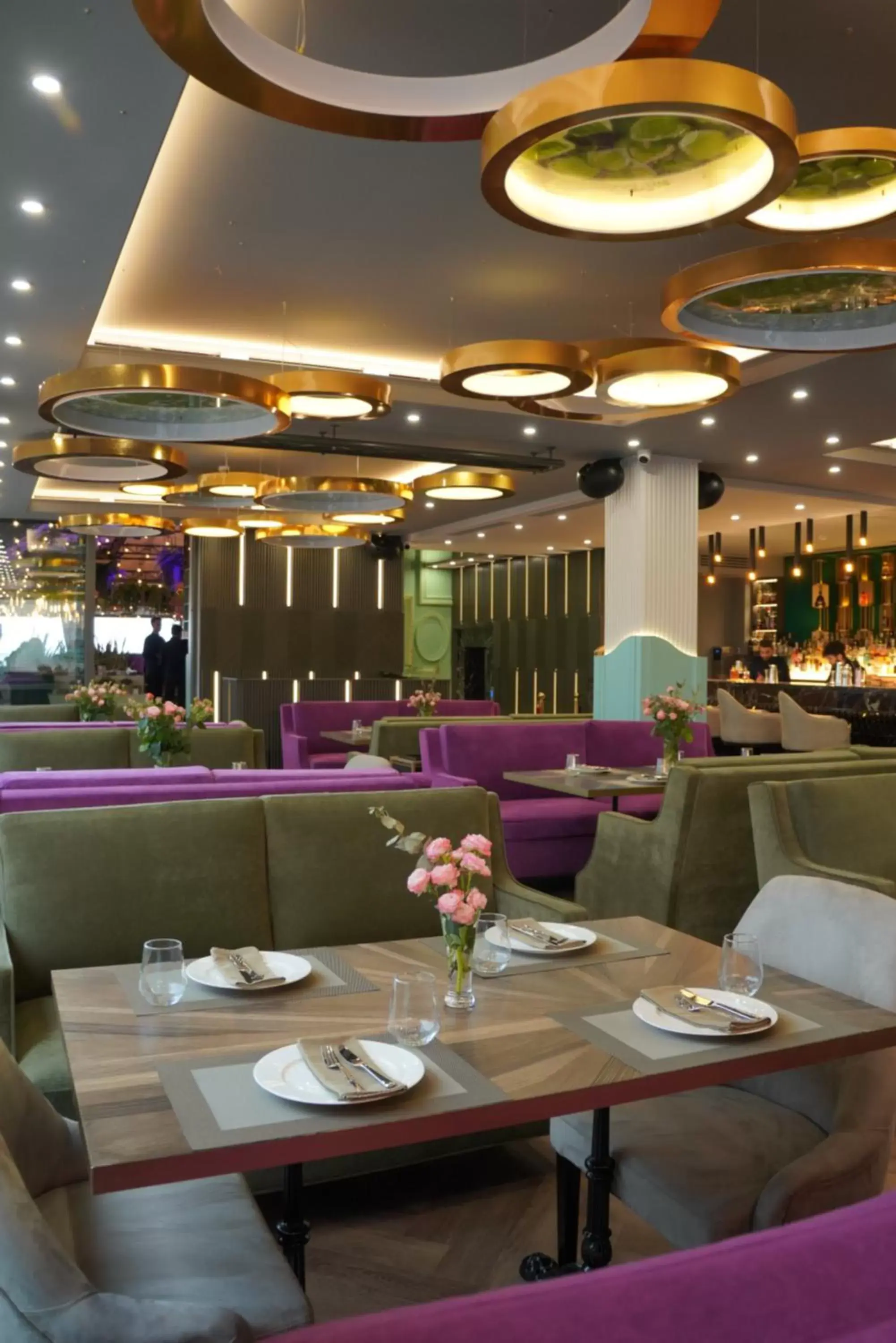 Restaurant/Places to Eat in Paris Hotel Yerevan