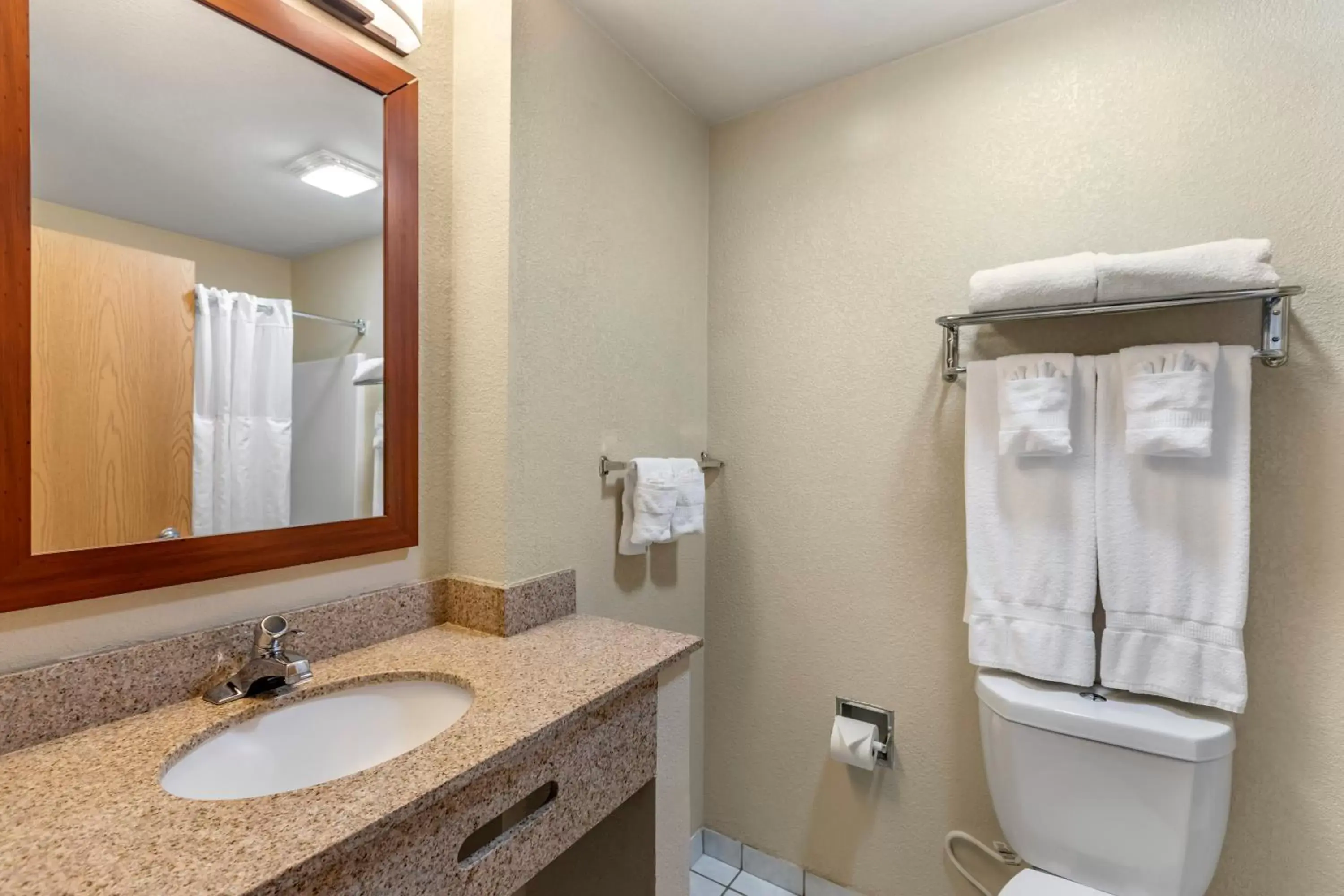 Bathroom in Comfort Inn & Suites Greeley