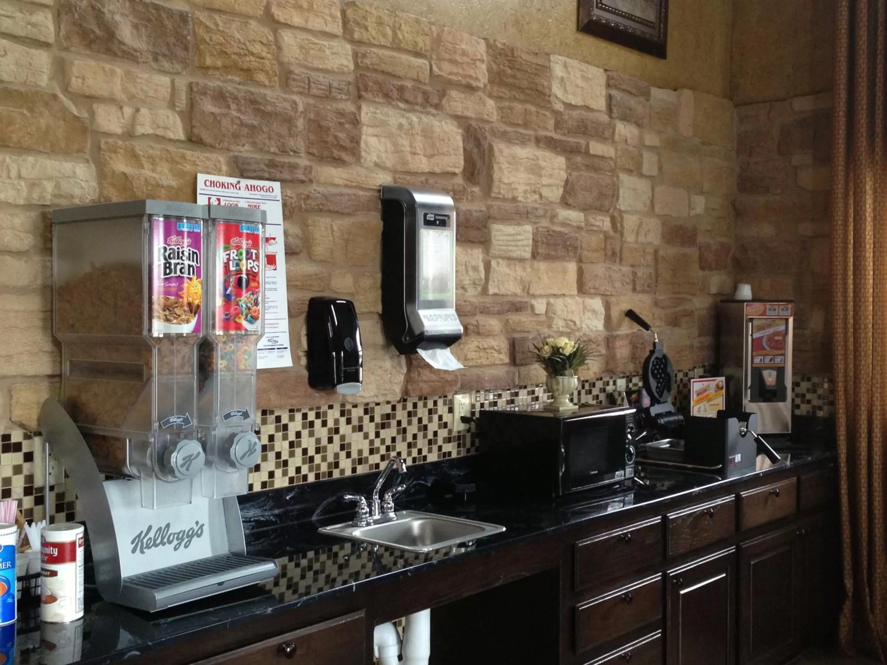 Coffee/tea facilities in Scottish Inns Fort Worth