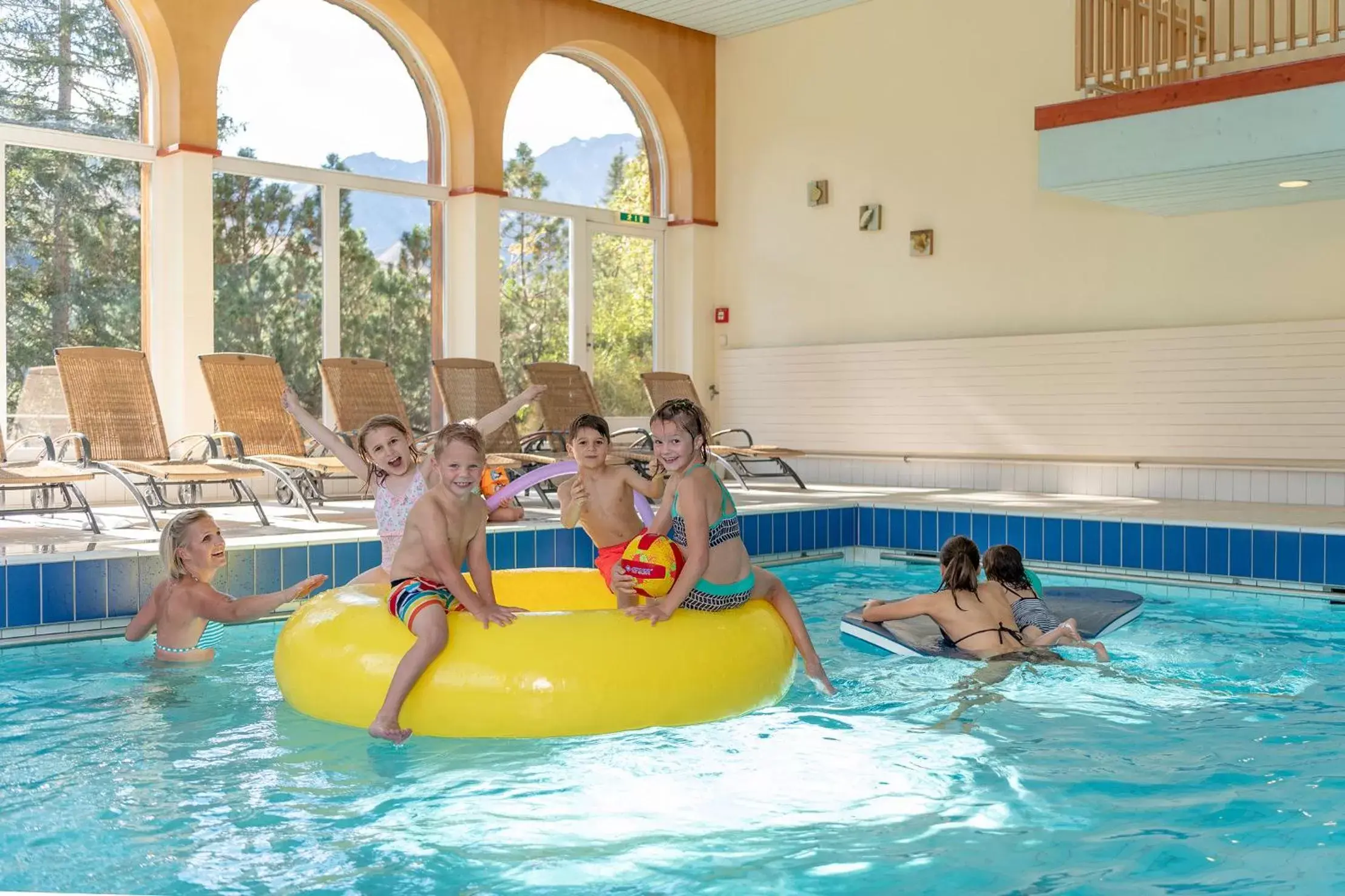 Swimming Pool in Sunstar Hotel Arosa