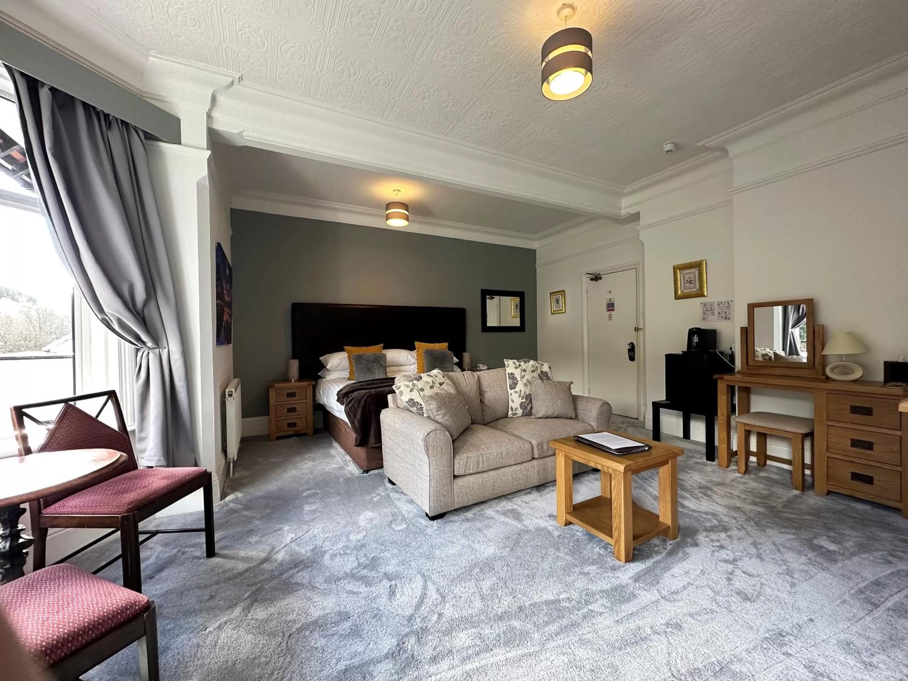 Bedroom in Craig-y-Dderwen Riverside Hotel