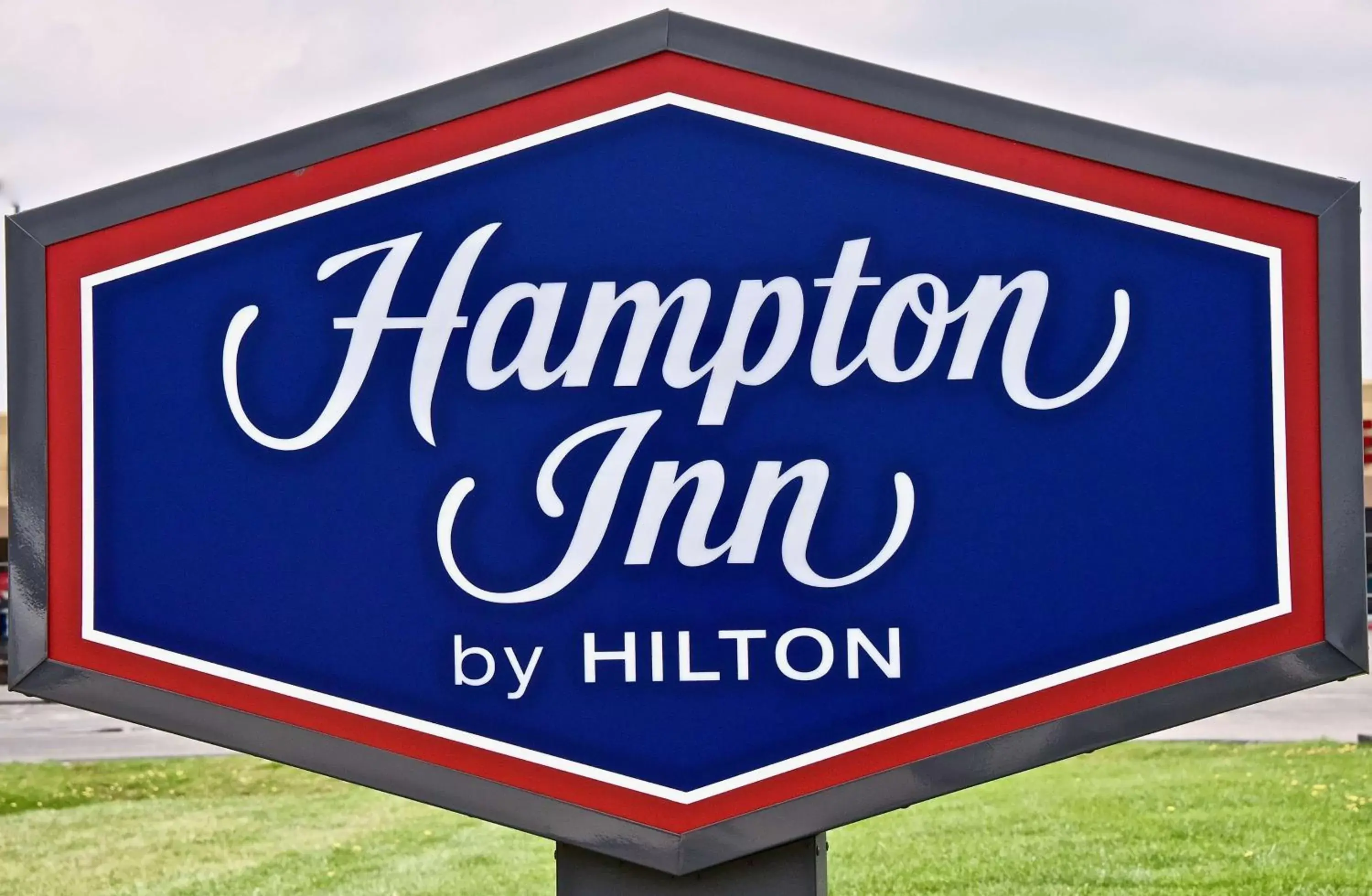 Business facilities, Property Logo/Sign in Hampton Inn By Hilton Kirksville MO