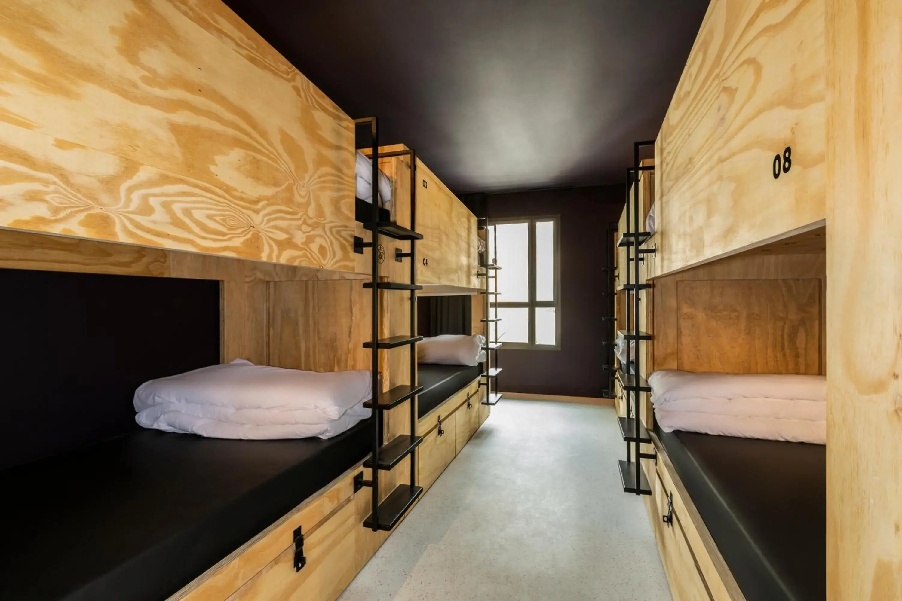 Photo of the whole room, Bunk Bed in JO&JOE Paris - Nation