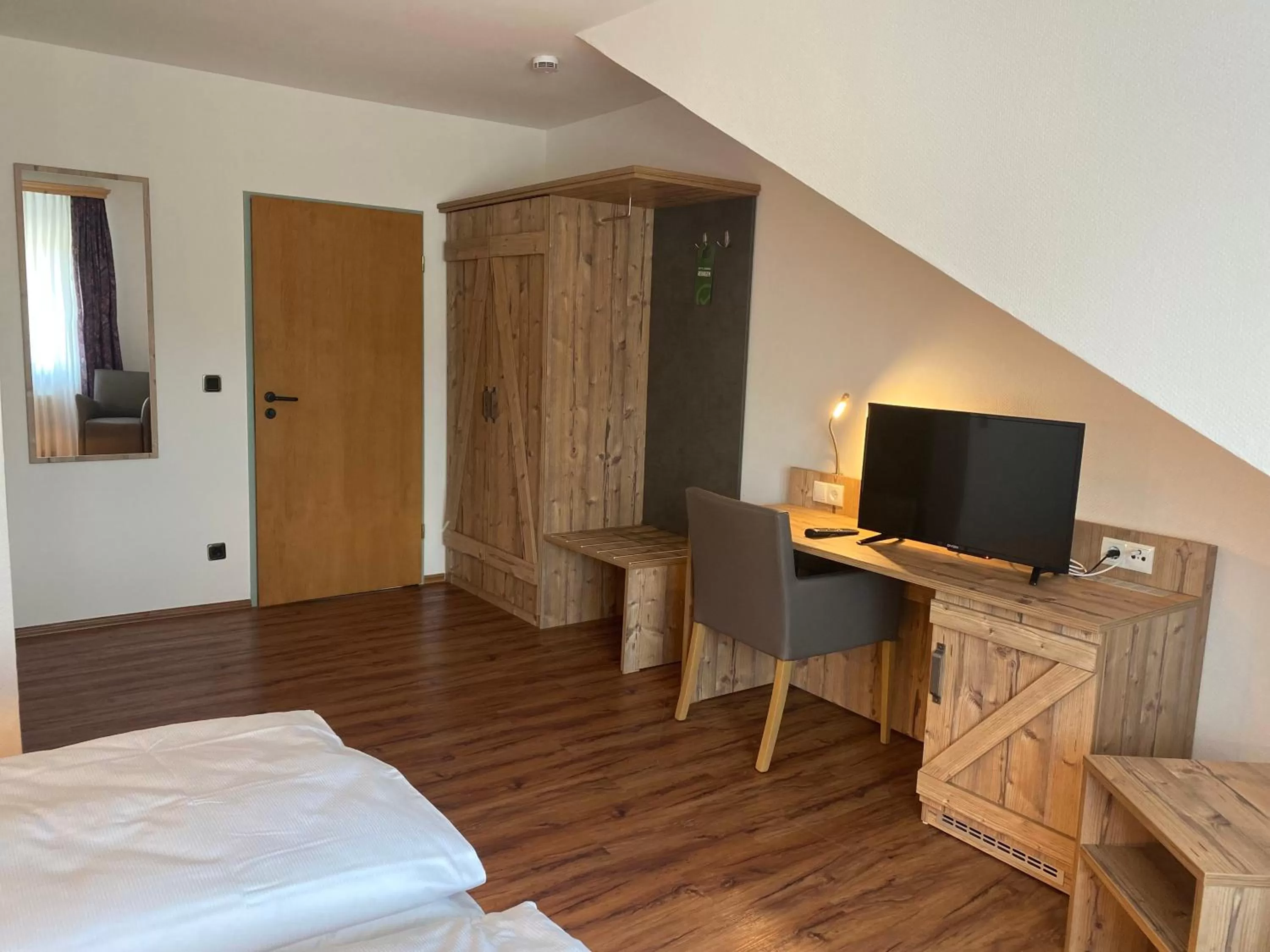 Photo of the whole room, Bed in Motel Domblick