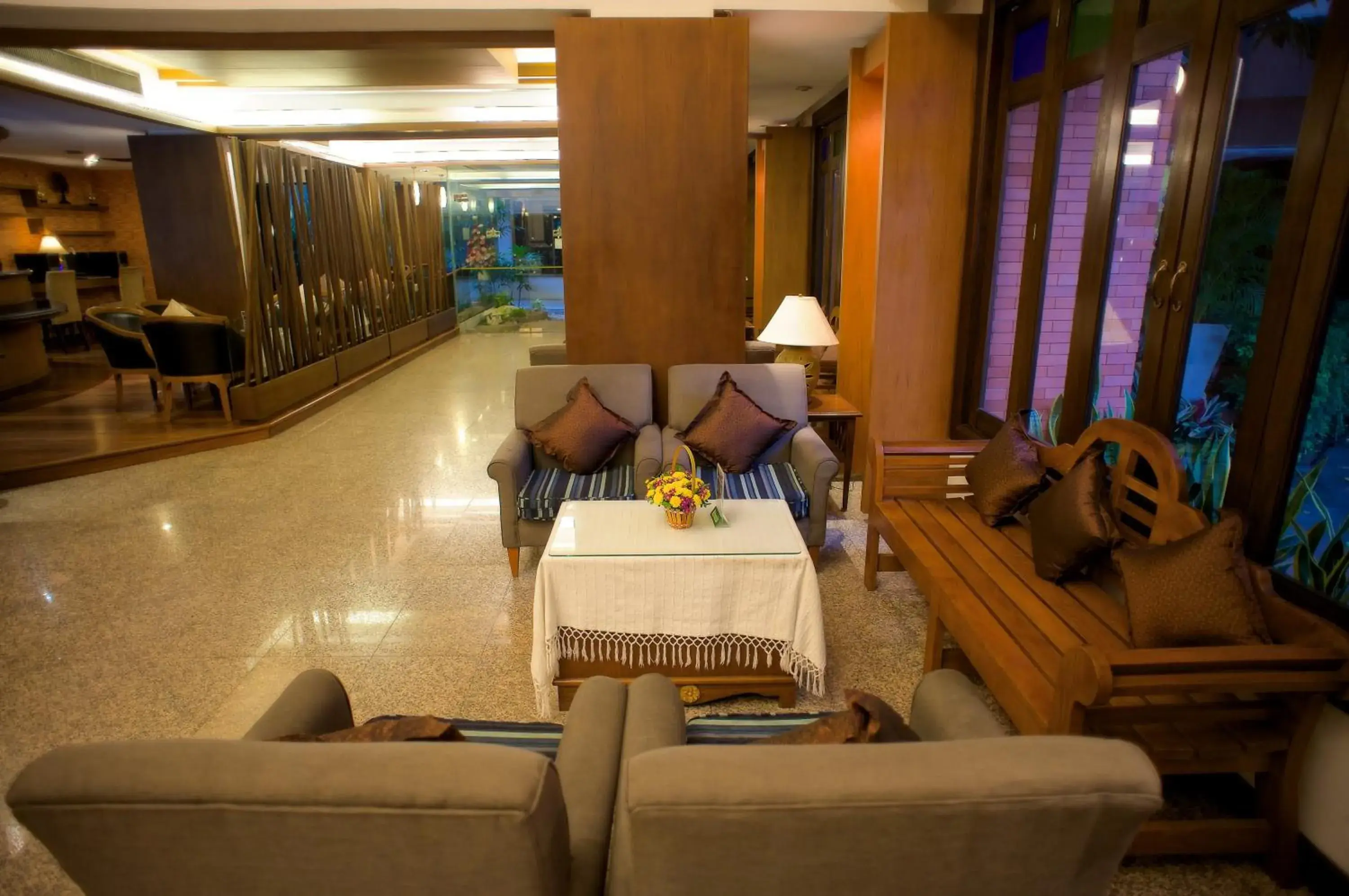 Lobby or reception, Lounge/Bar in Chiangmai Gate Hotel
