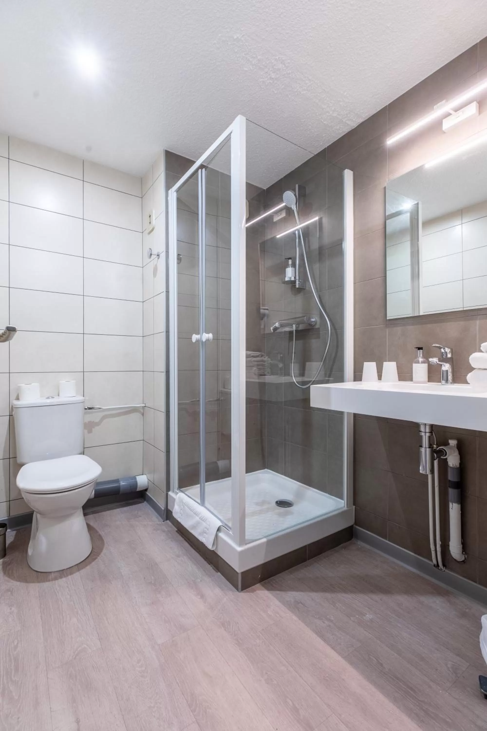 Shower in Dav'hotel Jaude