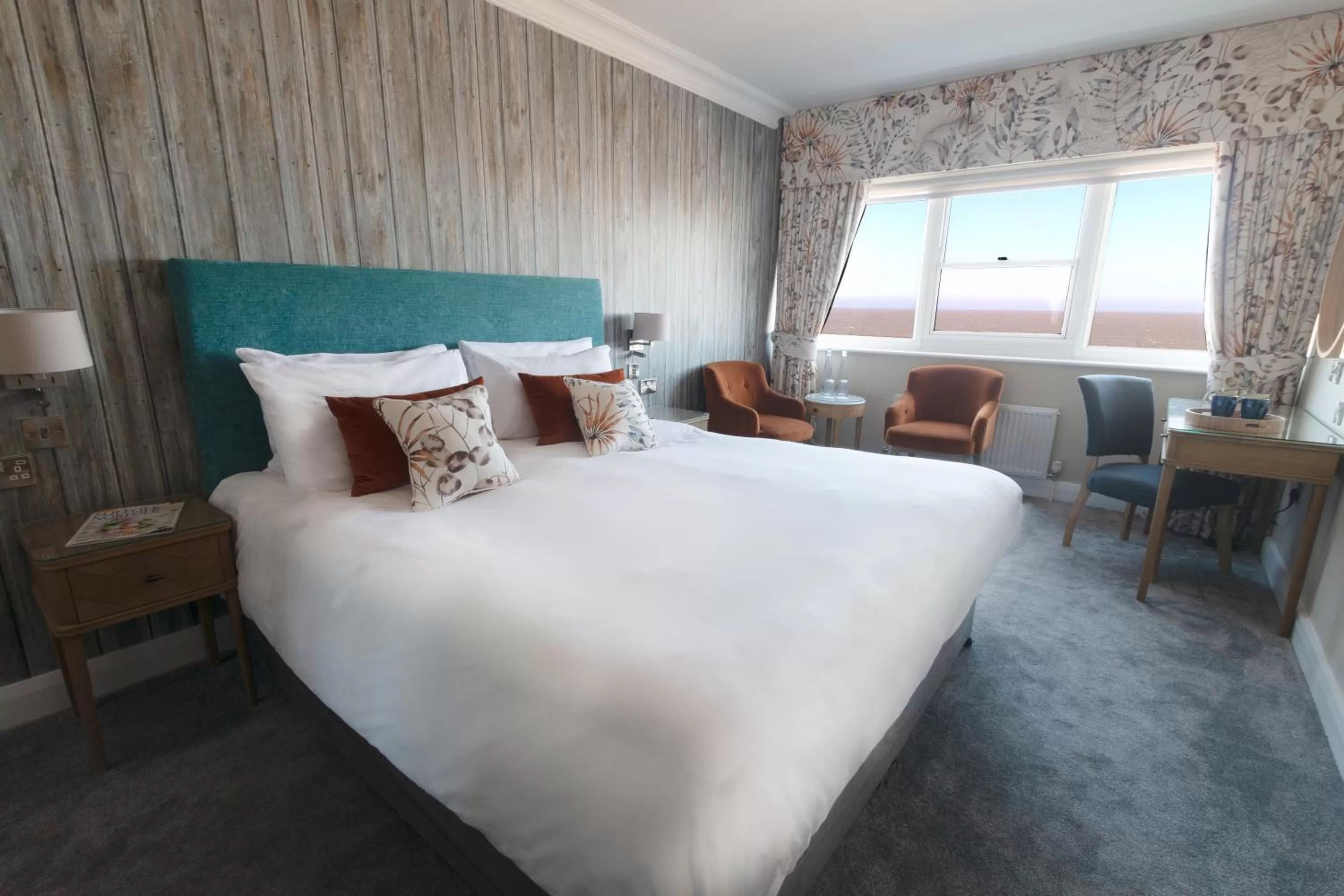 Photo of the whole room, Bed in The Brudenell