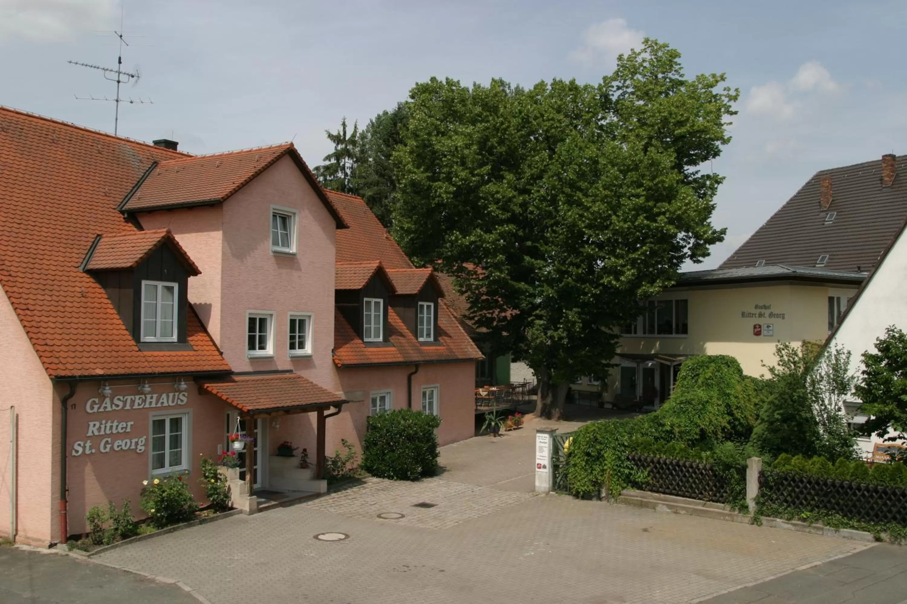 Property building in Hotel und Gasthof Ritter St. Georg