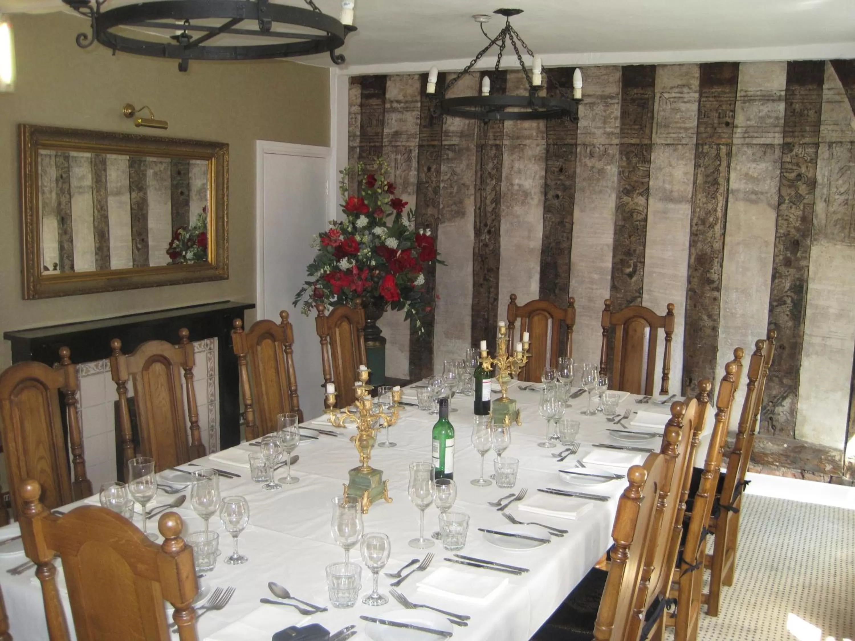 Banquet/Function facilities in The Saracens Head Hotel